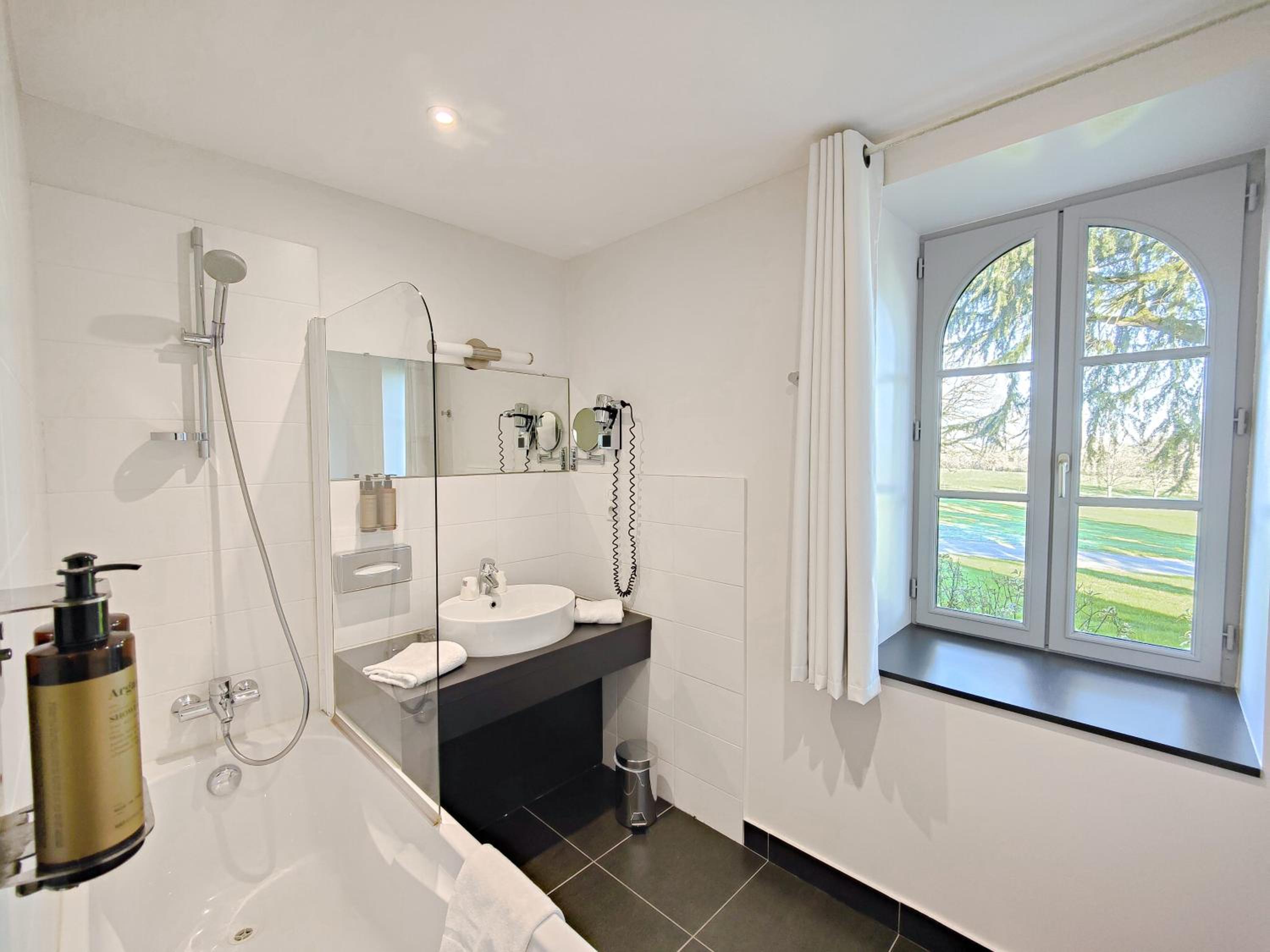 Triple Room in Dependence - Photo 5