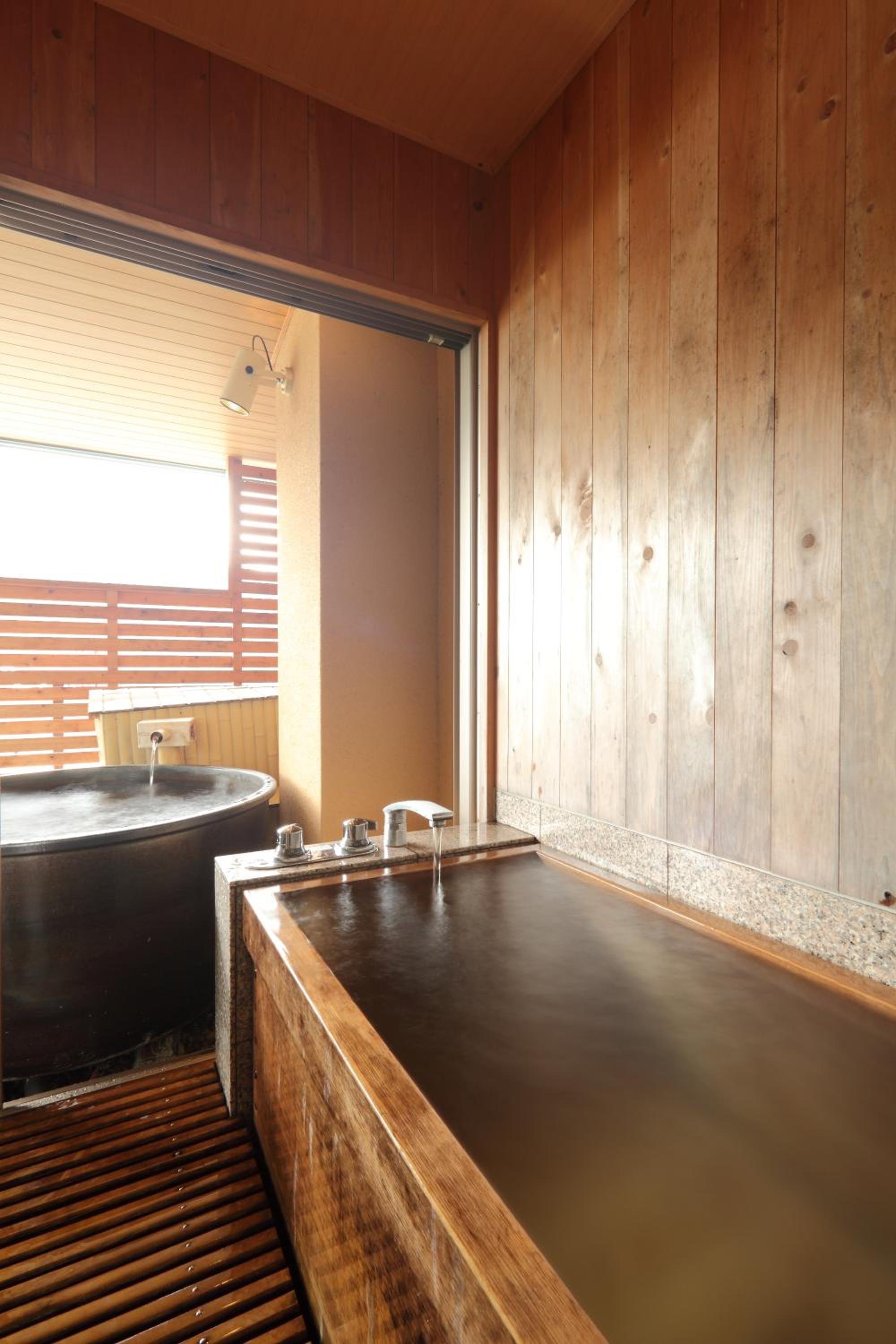 Japanese-Style Room with Open-Air Bath photo 3