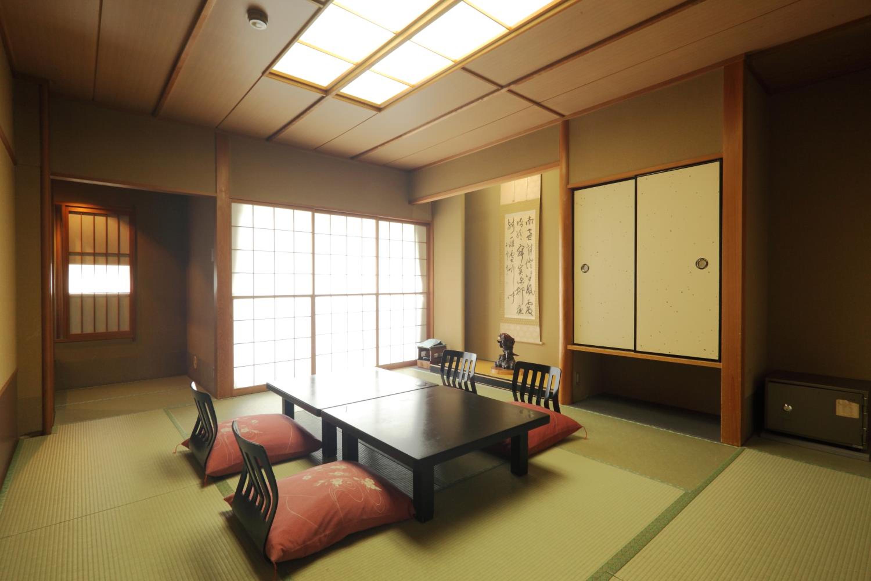 Japanese-Style Room Breakfast Included photo 1