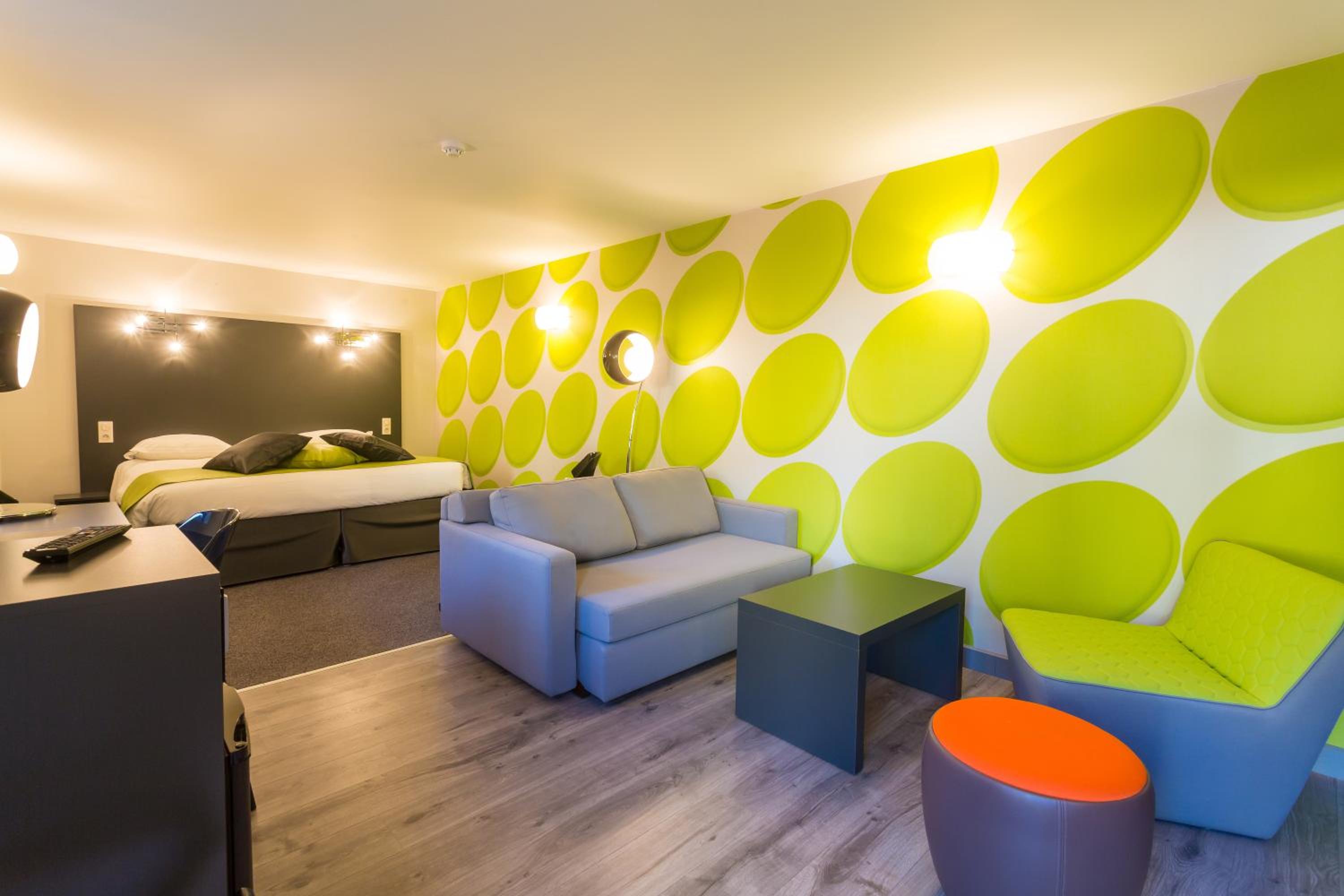 Family Room - Dependence - Photo 3
