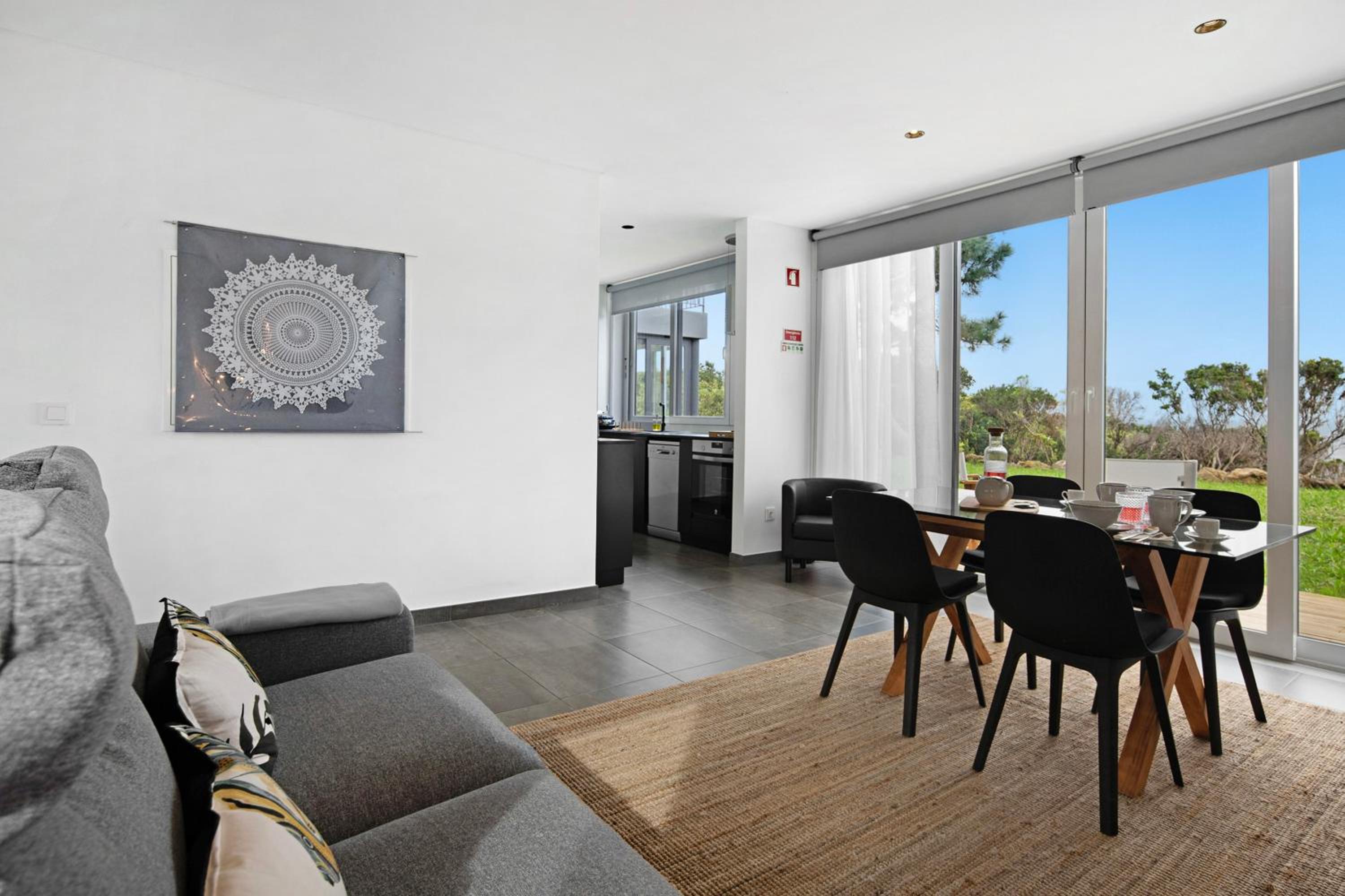 One-Bedroom House photo 1
