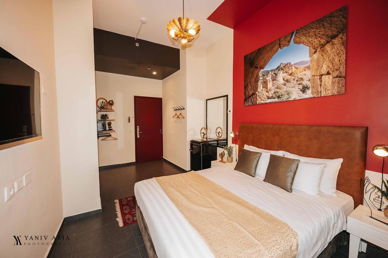 Double Room with Patio photo 1