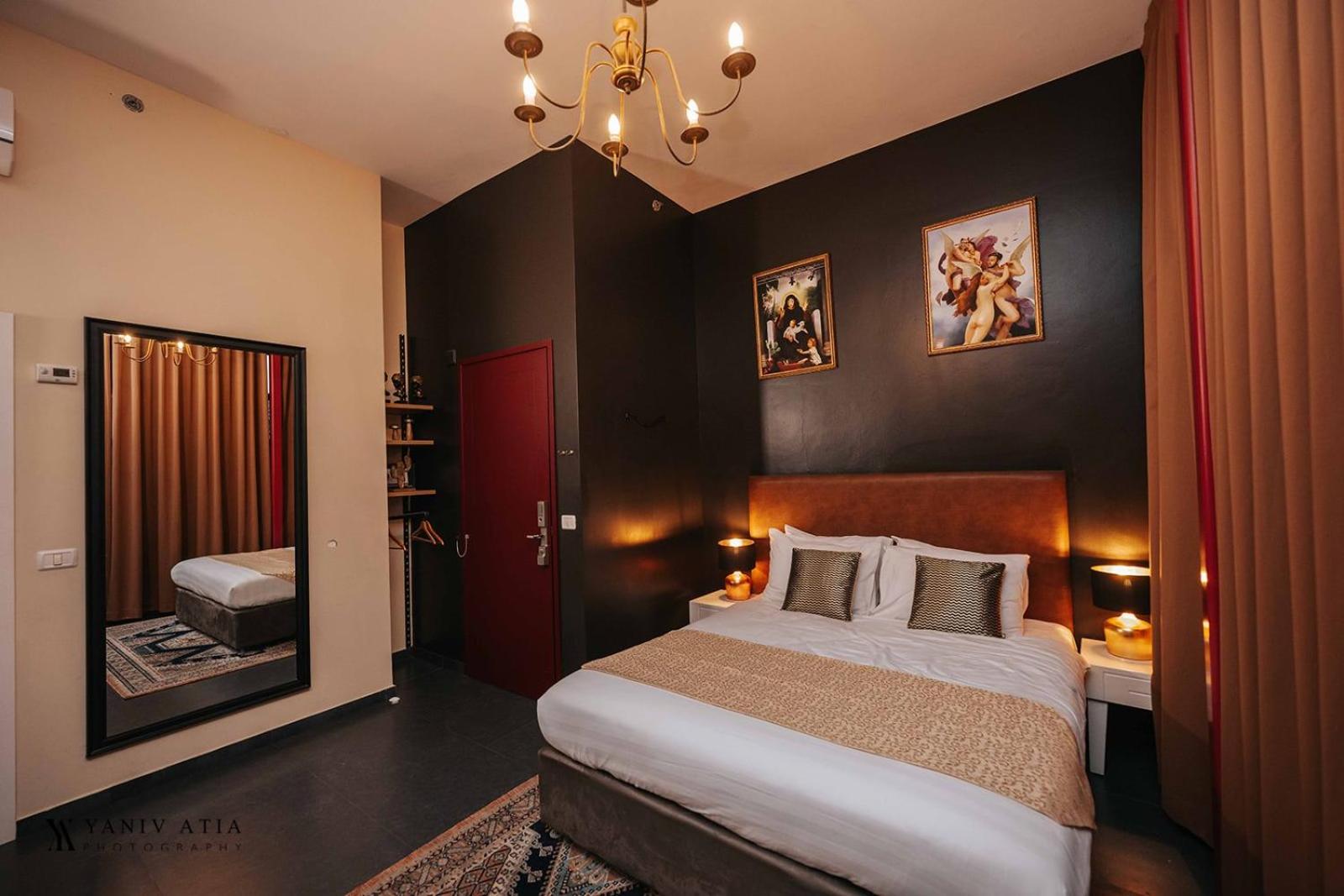 Double Room with Patio photo 3