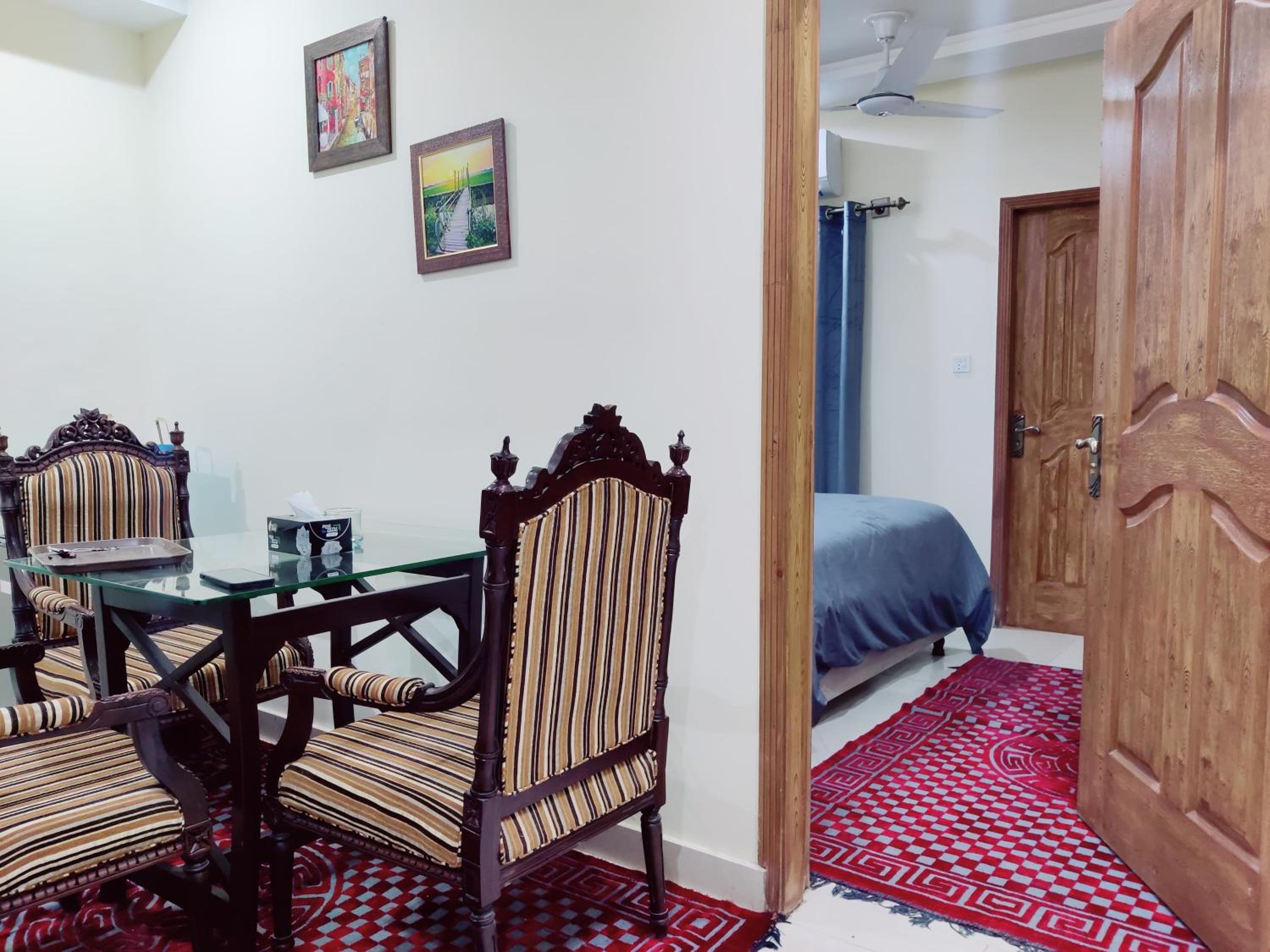 One-Bedroom Apartment