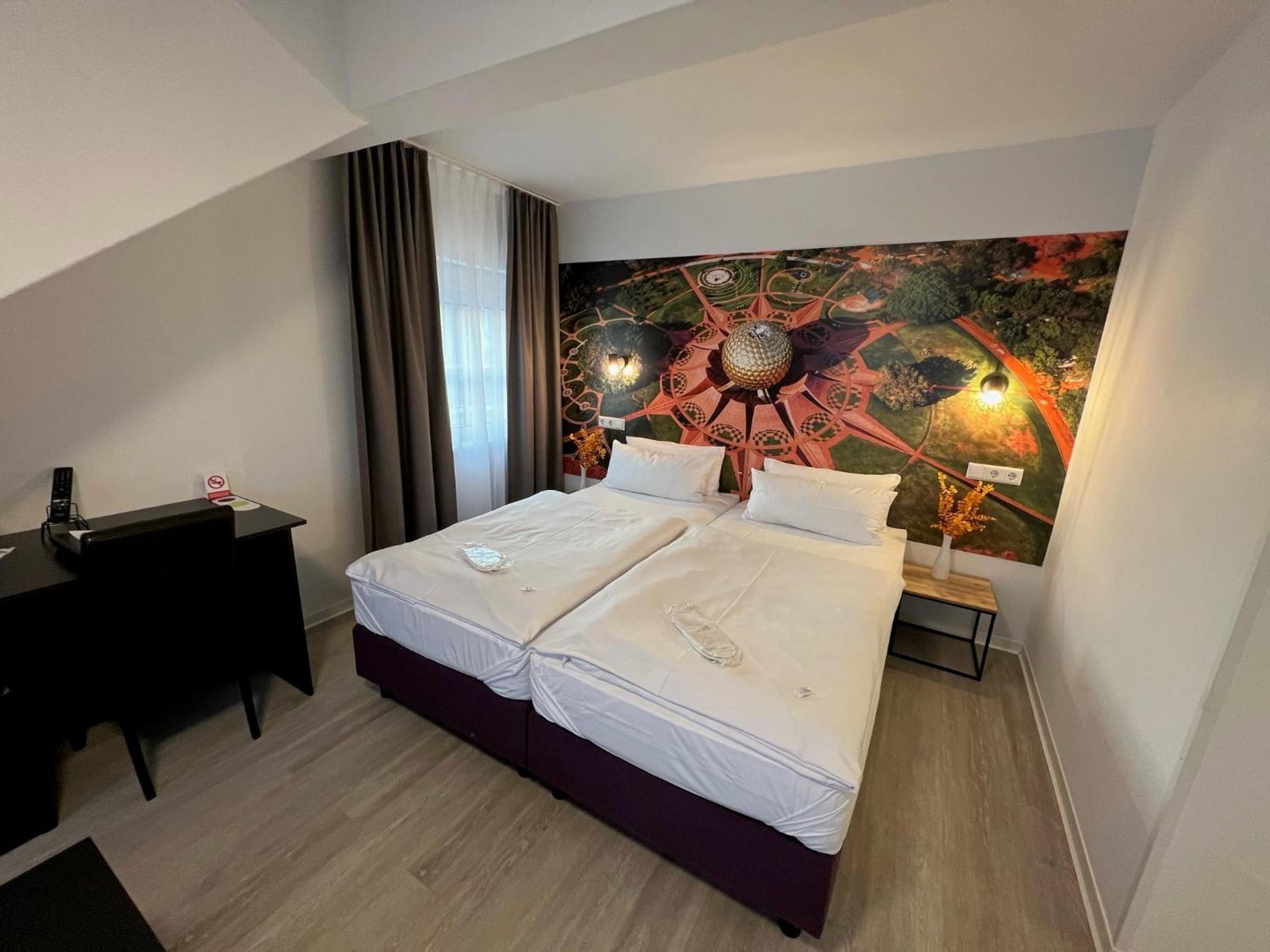 Standard Double Suite - Photo 1