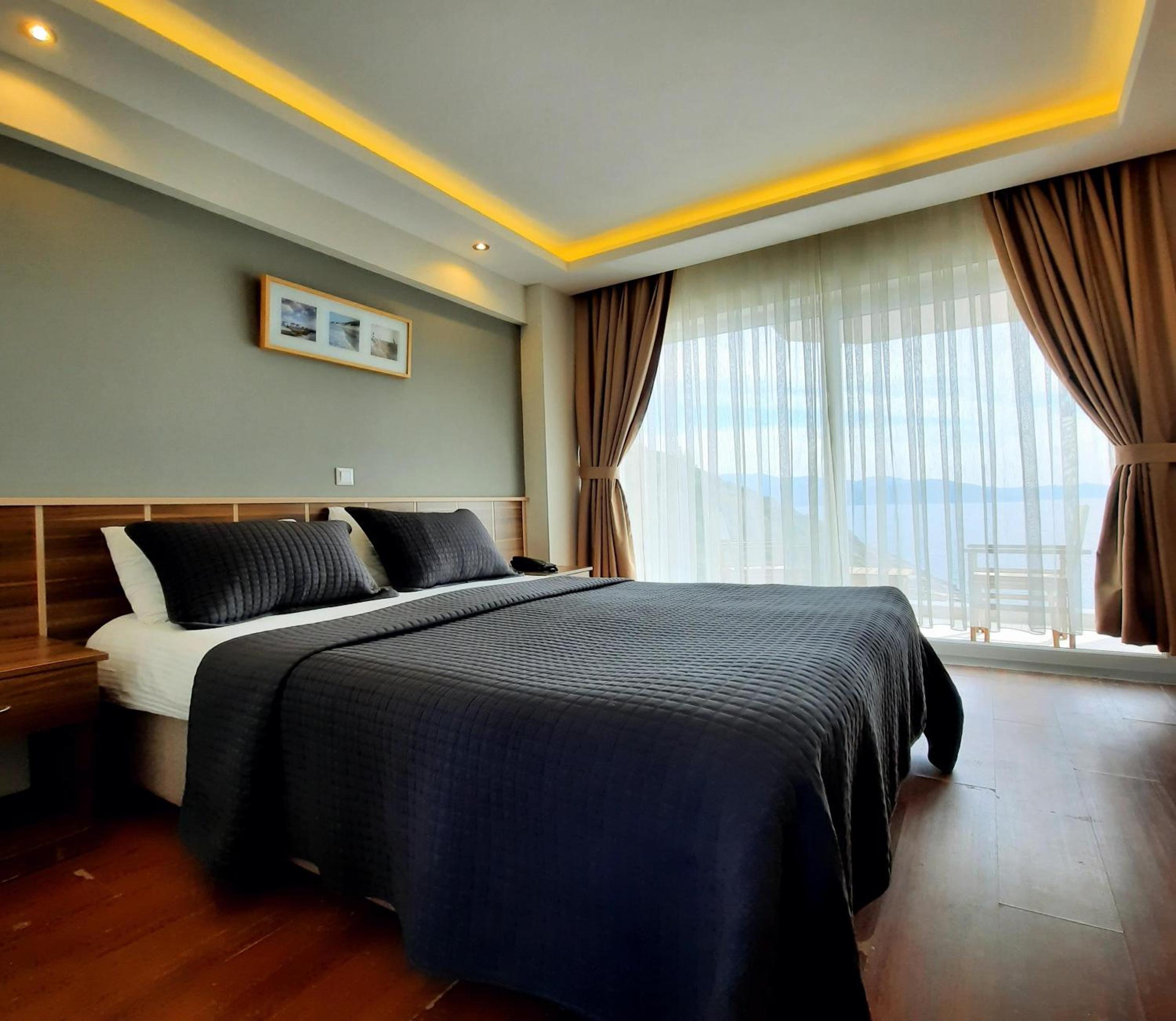 Standard Double Room with Sea View - Photo 7
