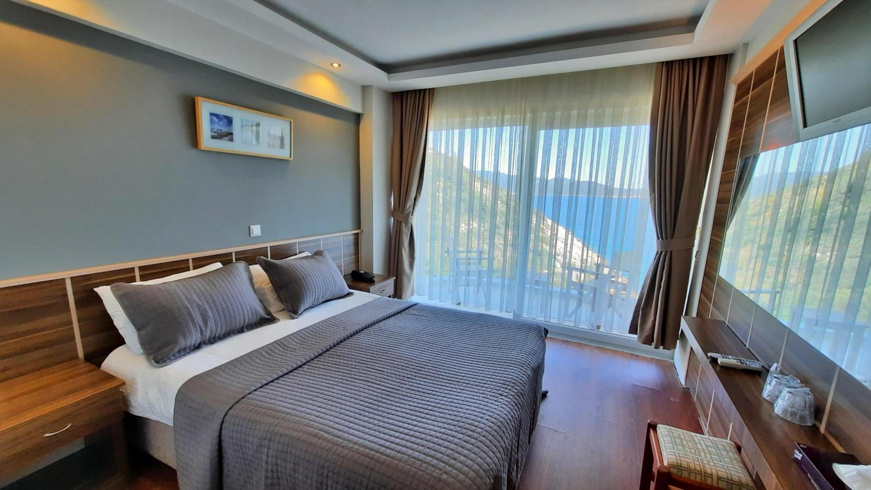 Standard Double Room with Sea View - Photo 6