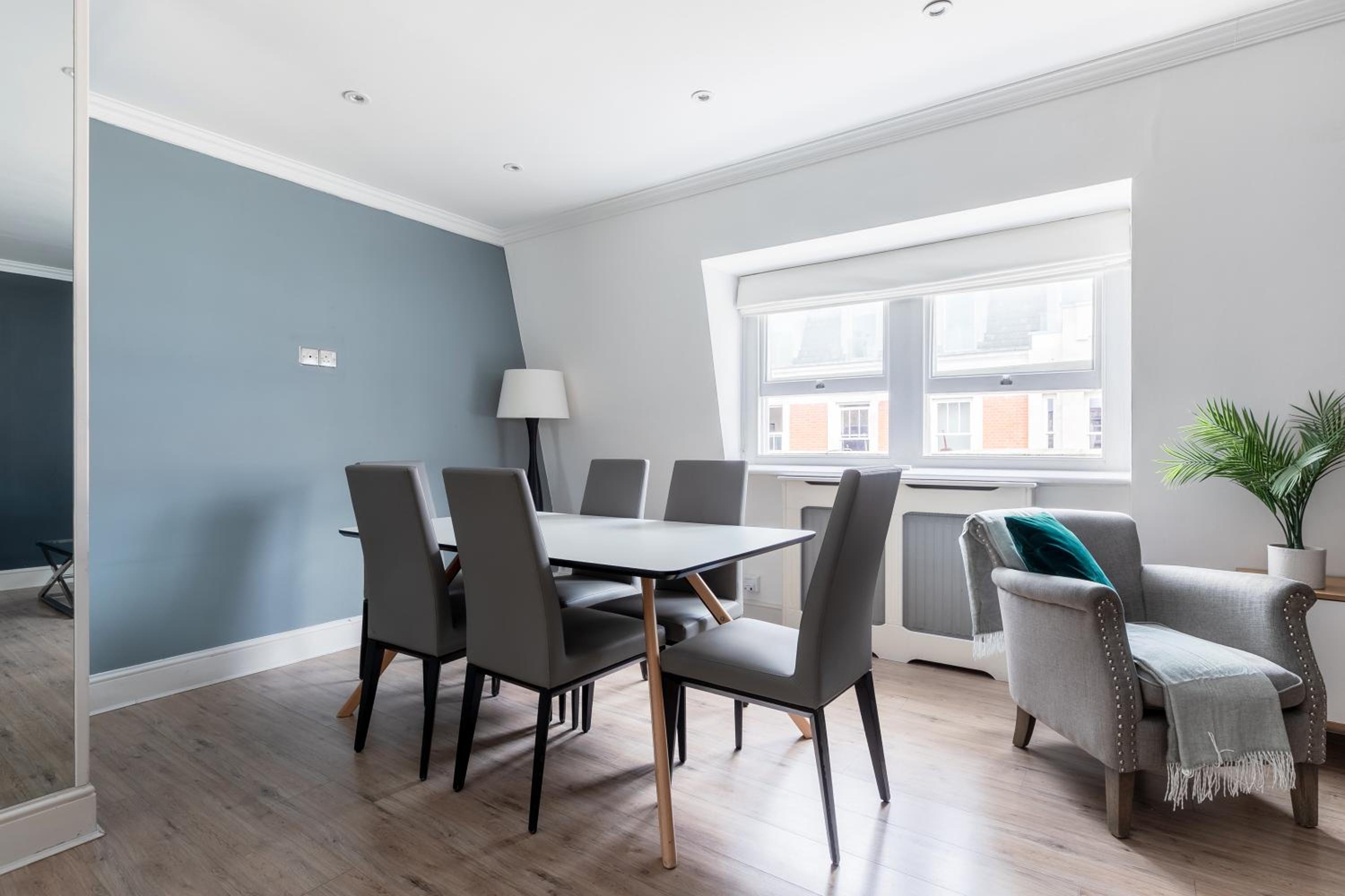 Penthouse Apartment photo 2