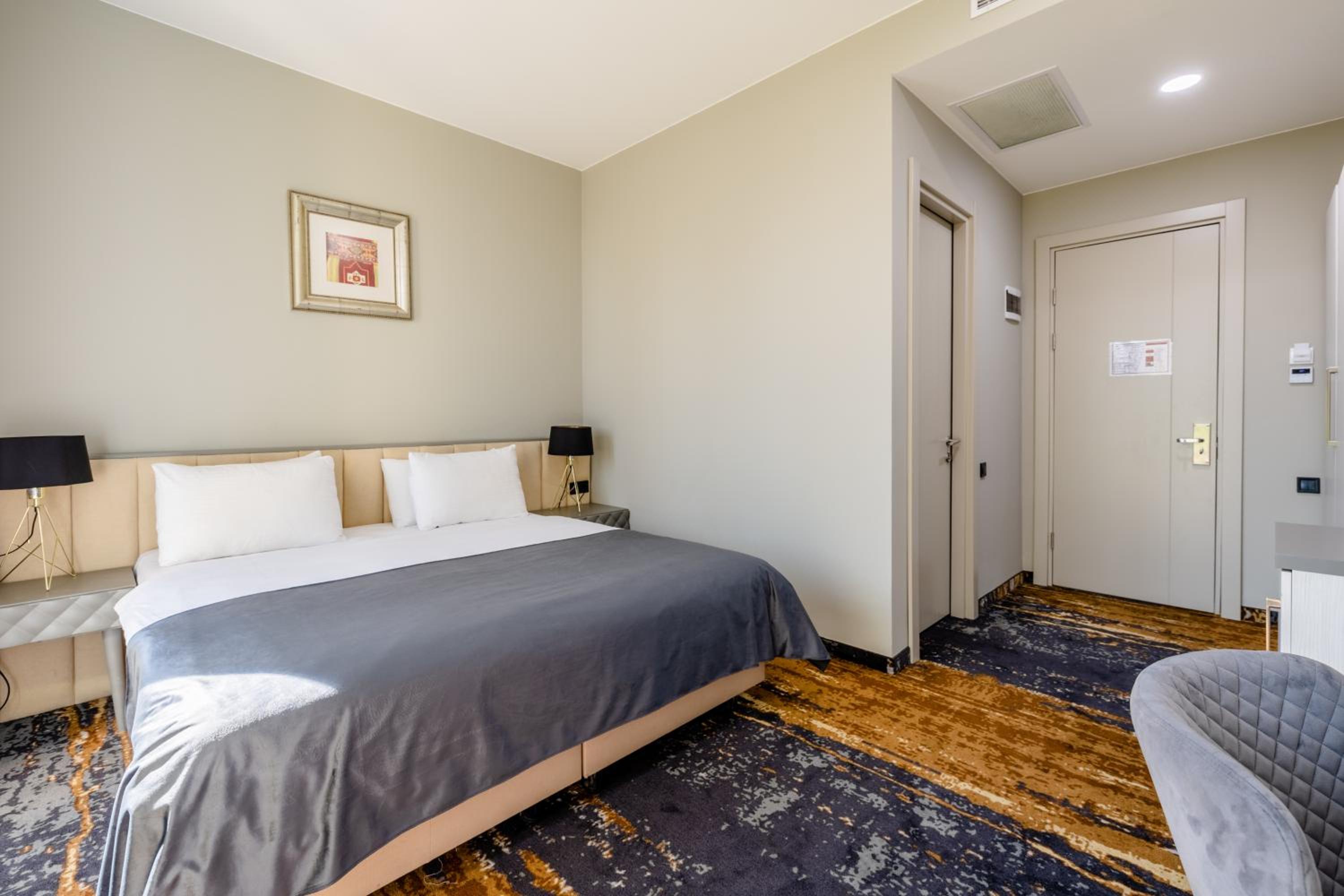 Double Or Twin Room With Terrace - Photo 2