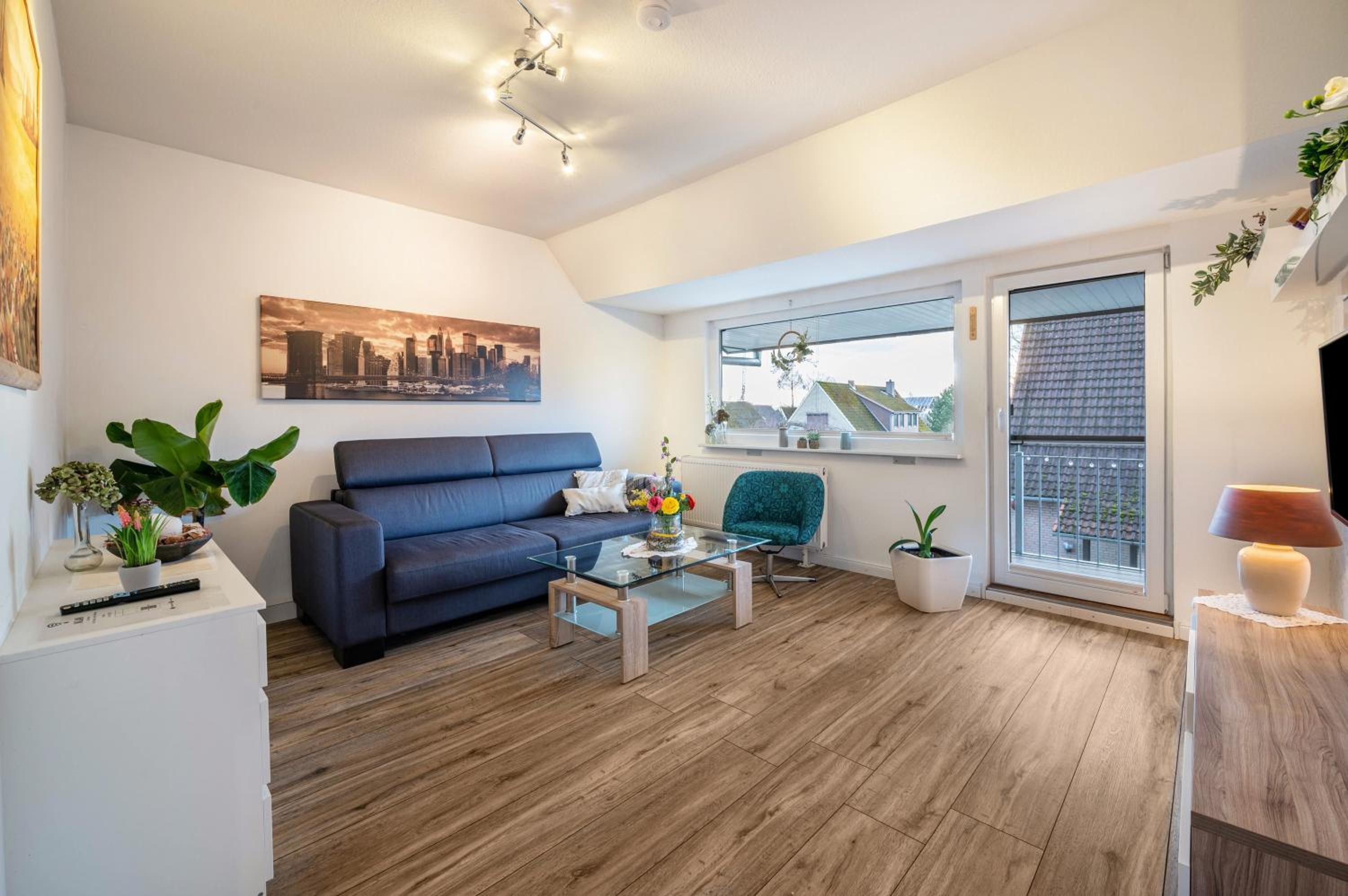 Two-Bedroom Deluxe Apartment with Balcony