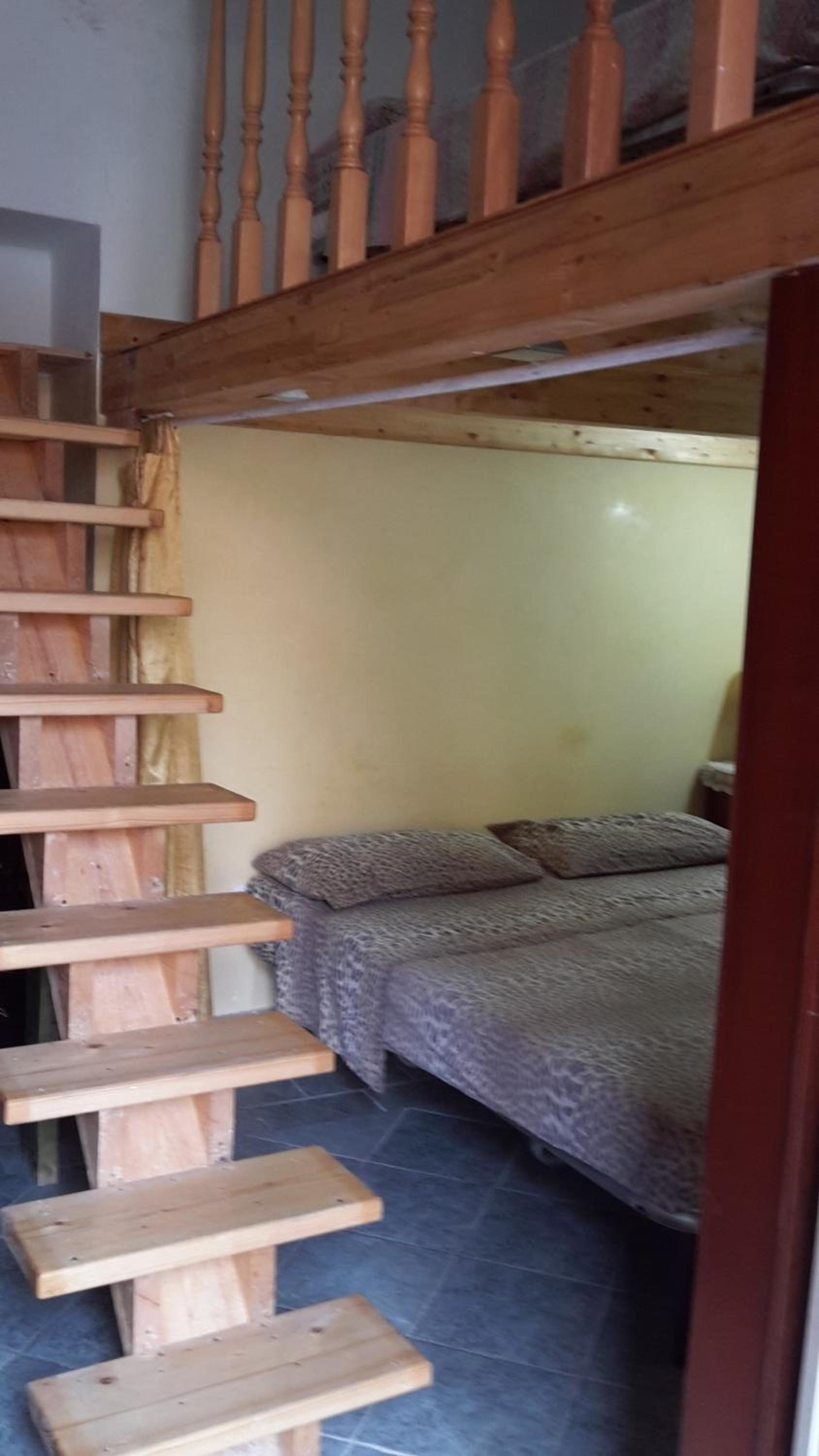Quadruple Room with Private Bathroom photo 1