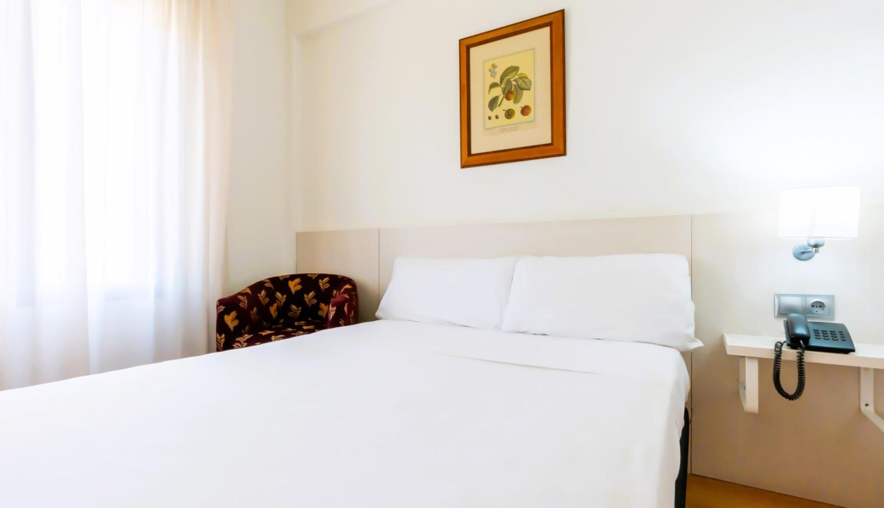 Basic Room 1 - Photo 2