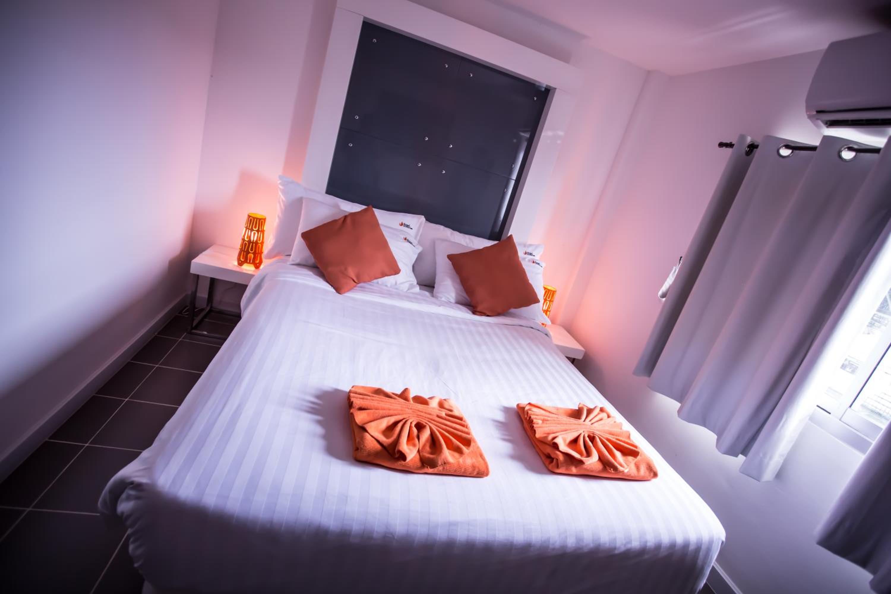 Standard Double Room - Photo 7