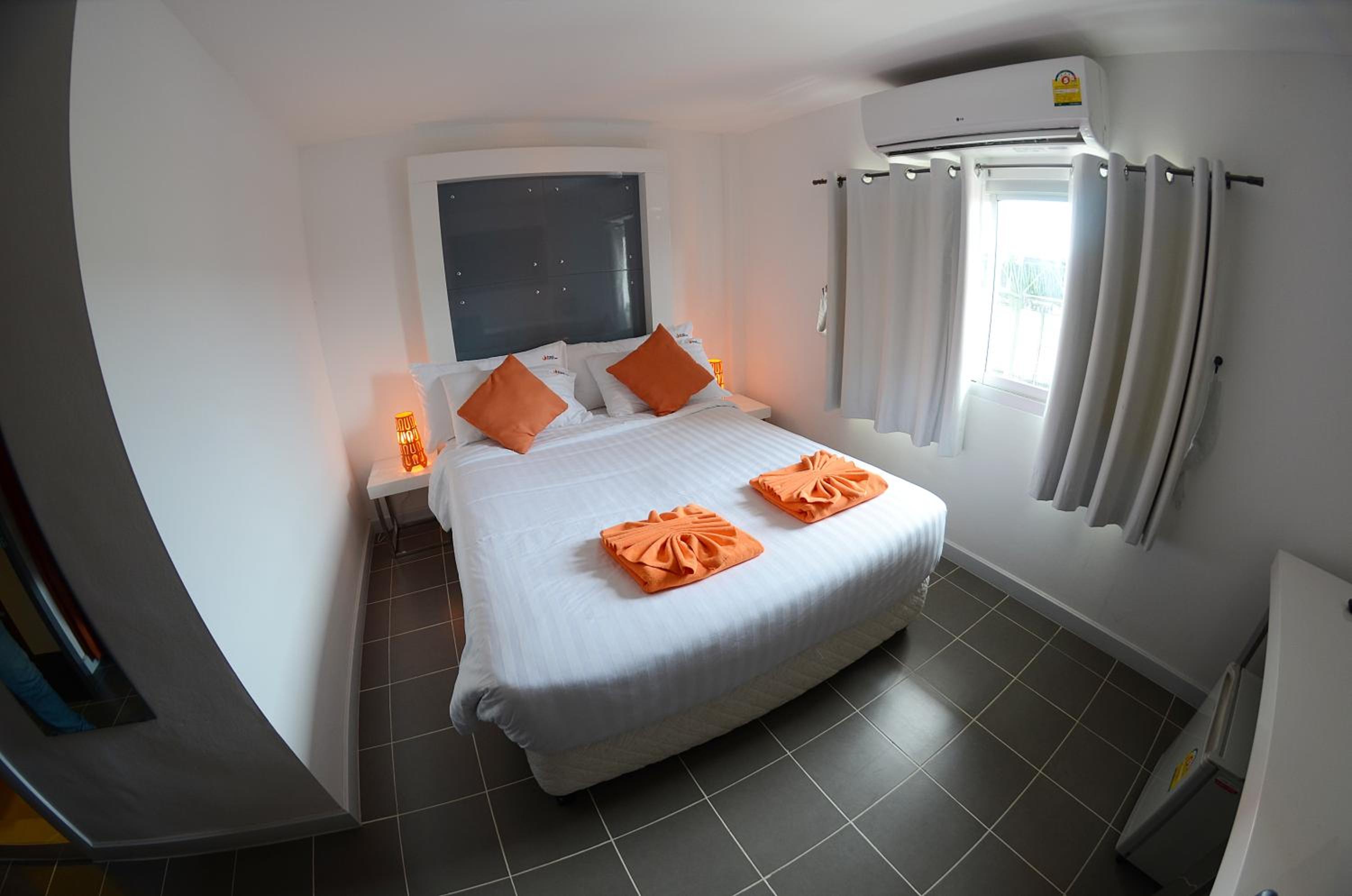 Standard Double Room - Photo 10