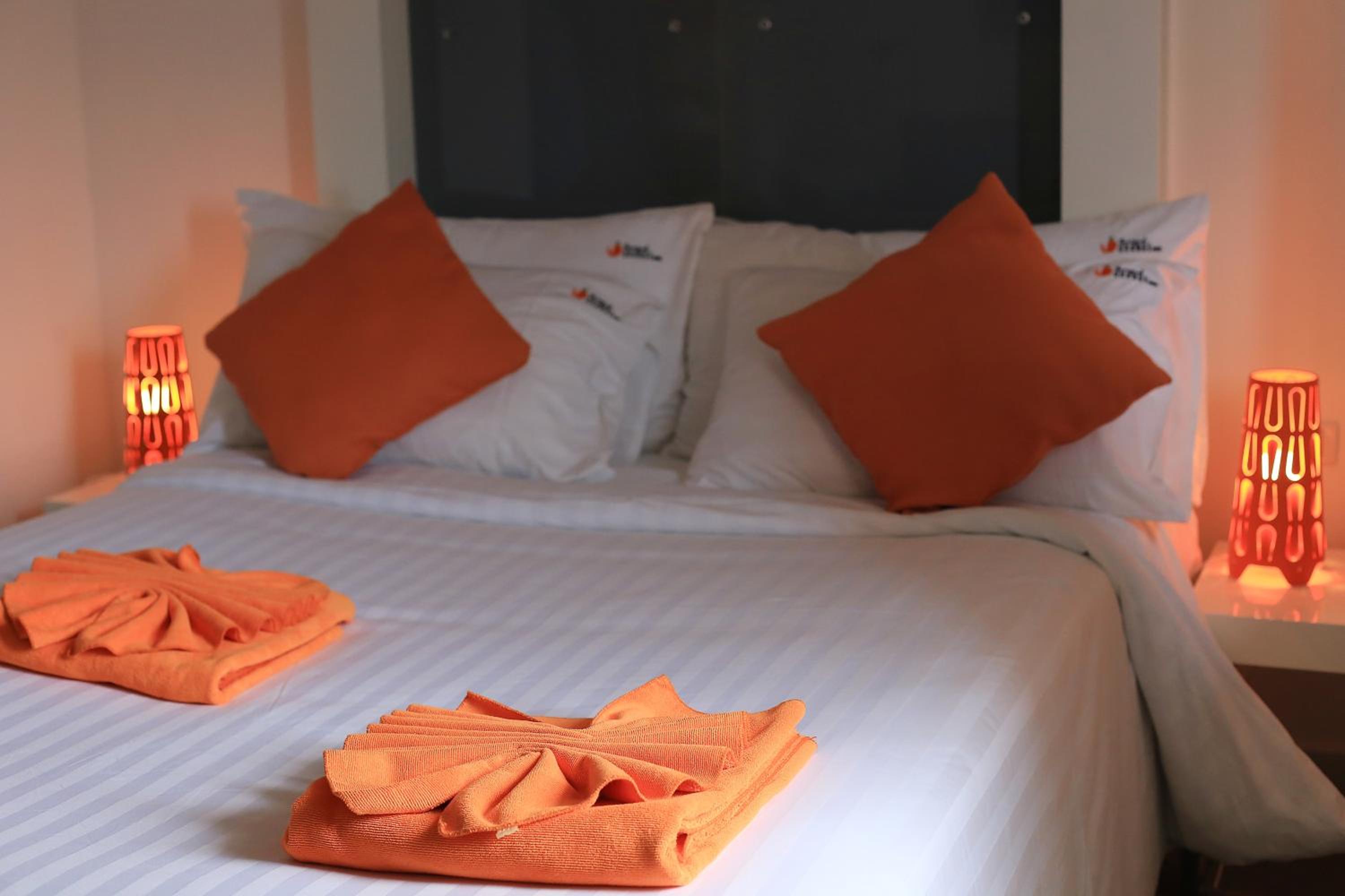Deluxe Double or Twin Room - Photo 2