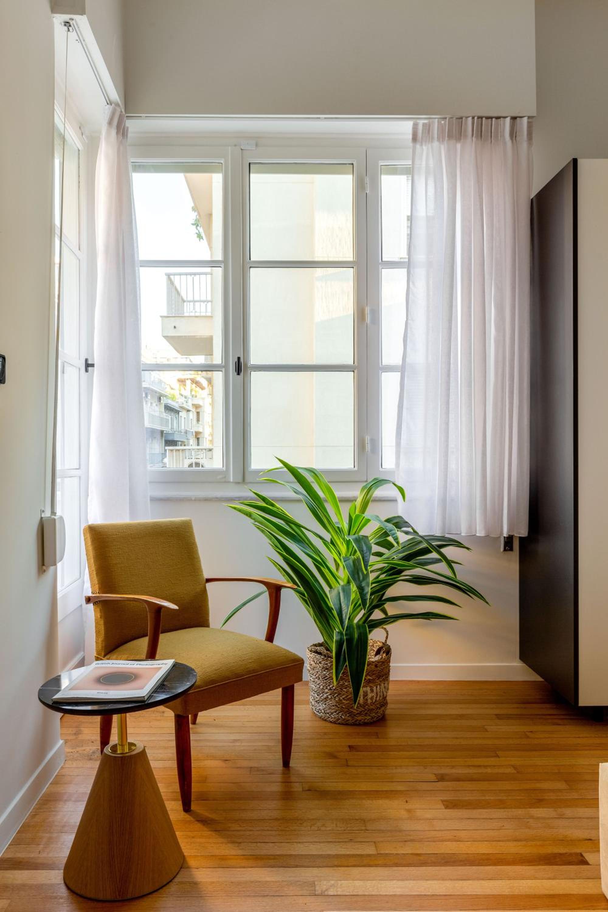 Queen Room with Balcony photo 2