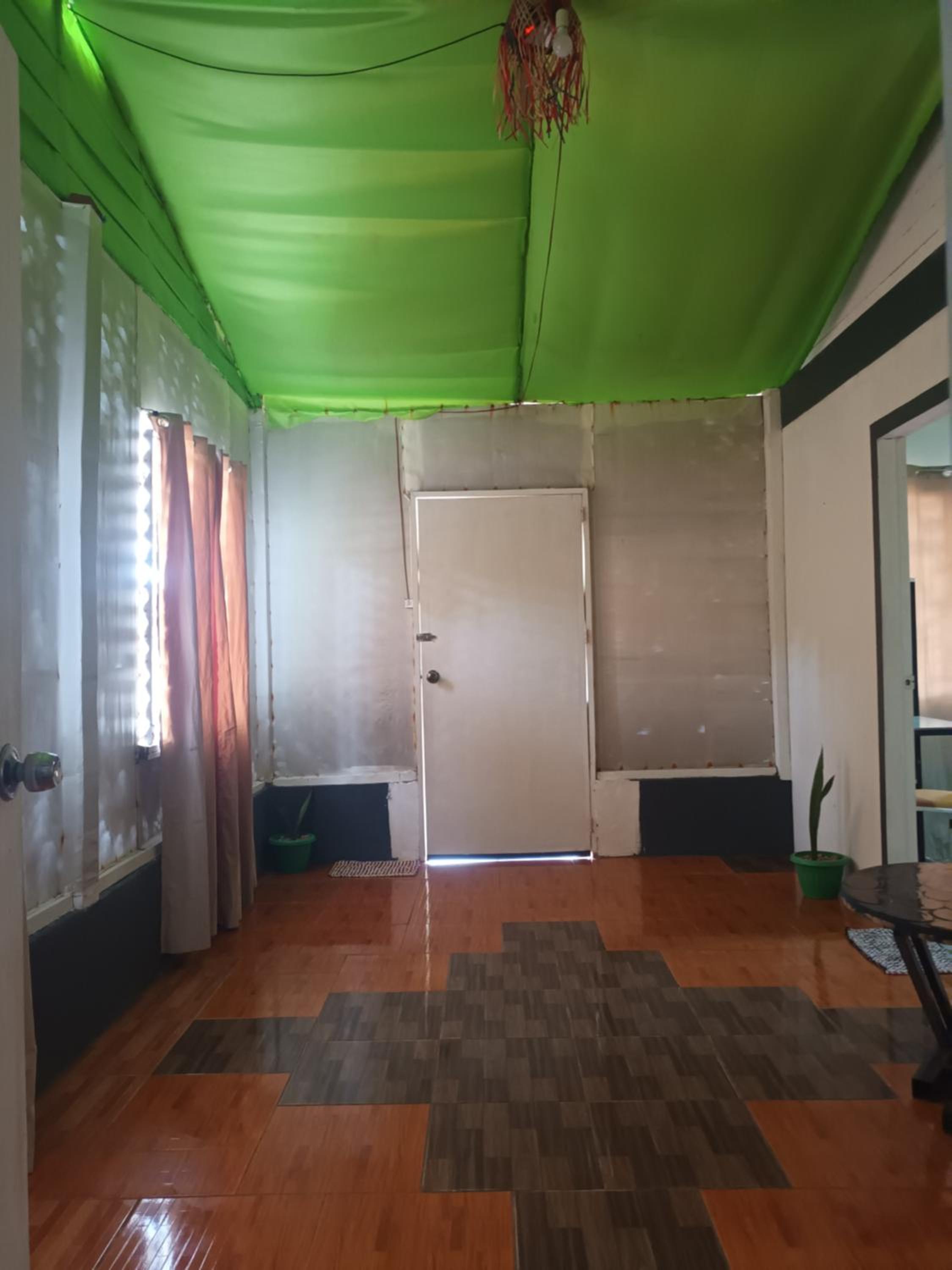 Two-Bedroom House - Photo 1