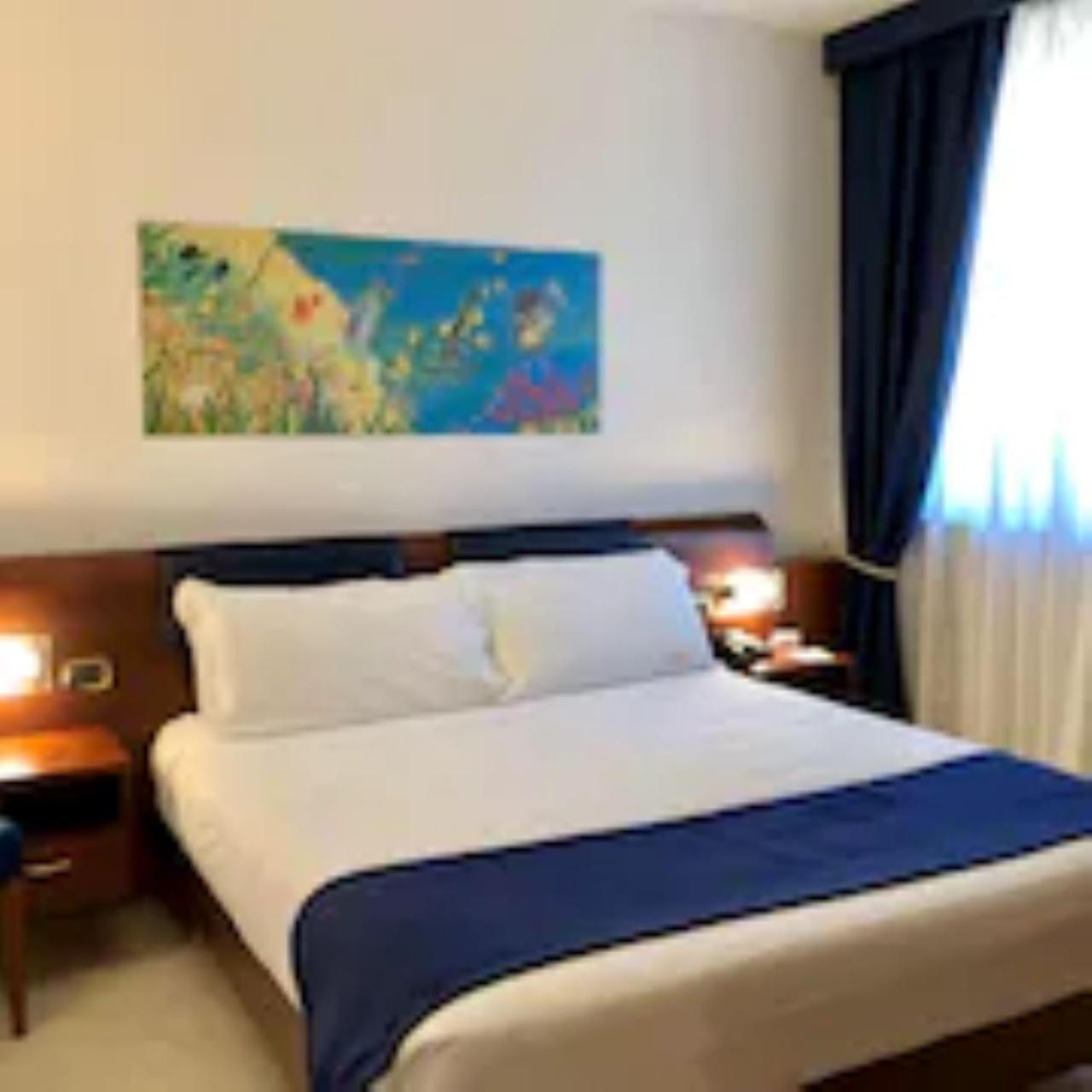 Superior Queen Room with Sea View - Non-Smoking - Photo 5