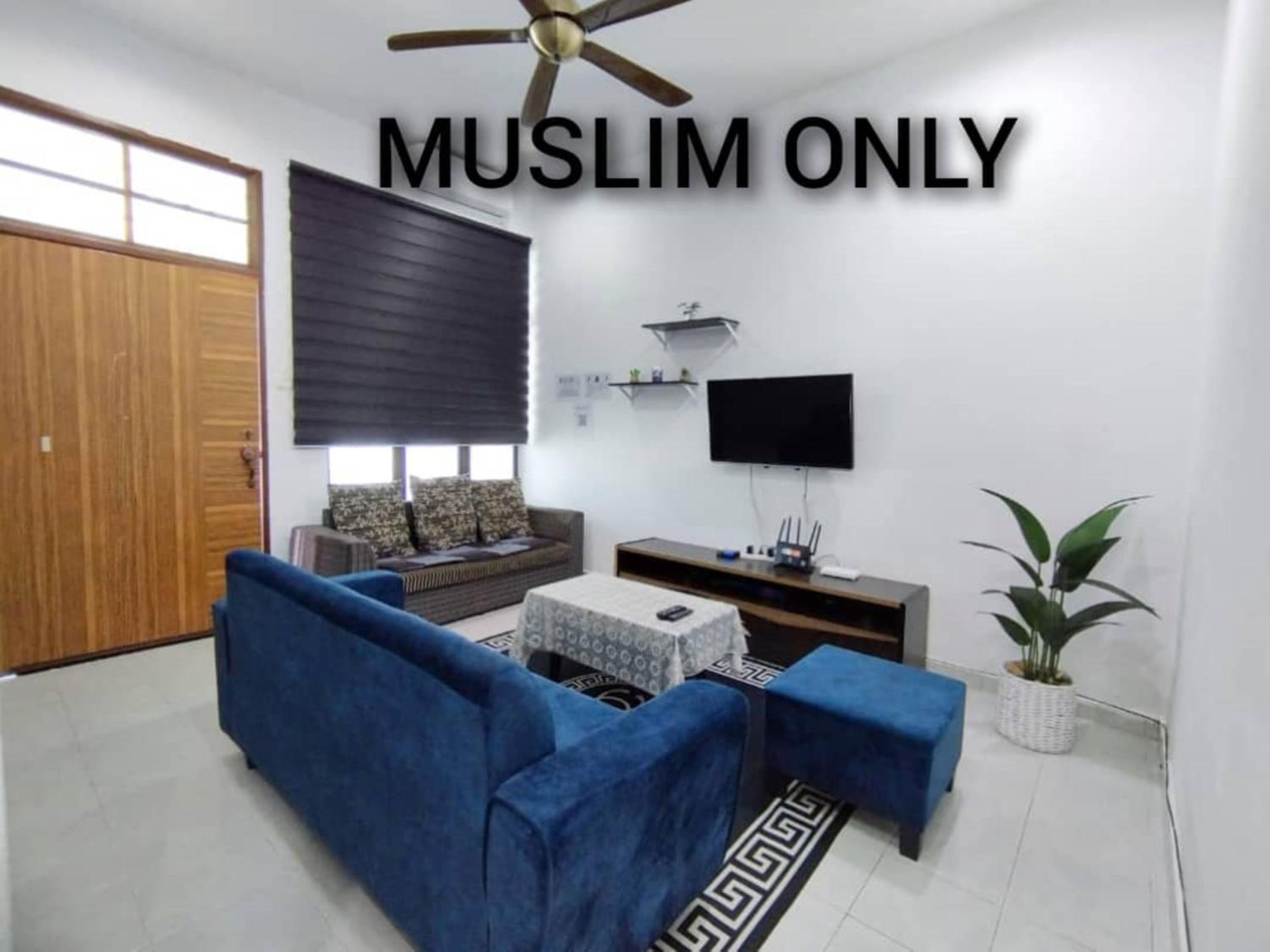 Three-Bedroom House photo 1