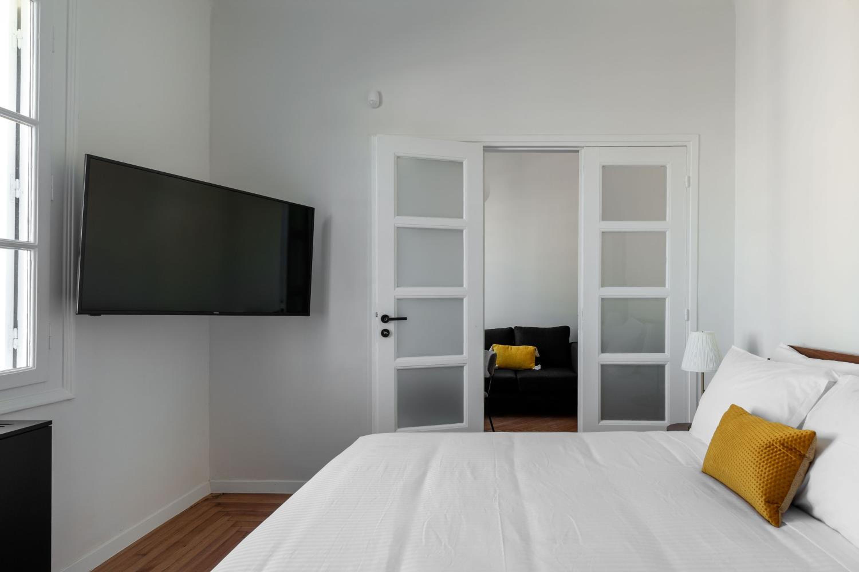 Deluxe Apartment photo 3