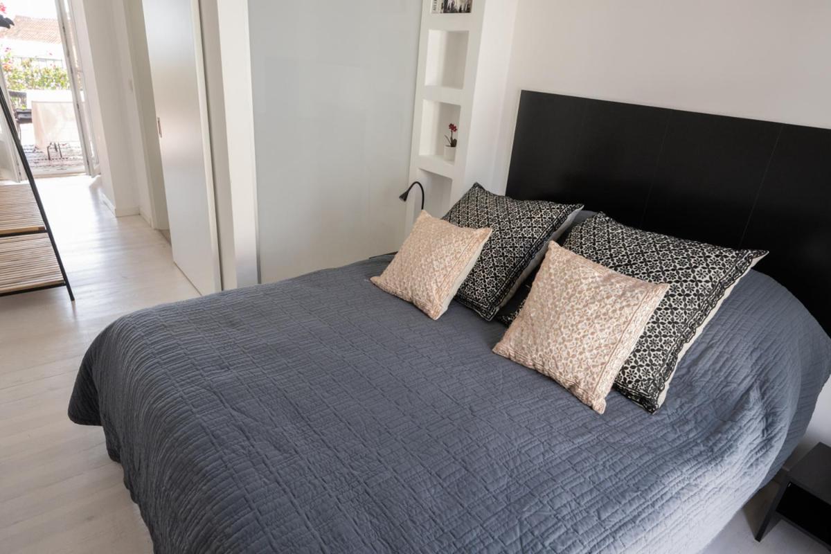 Apartment with Sea View - Photo 10