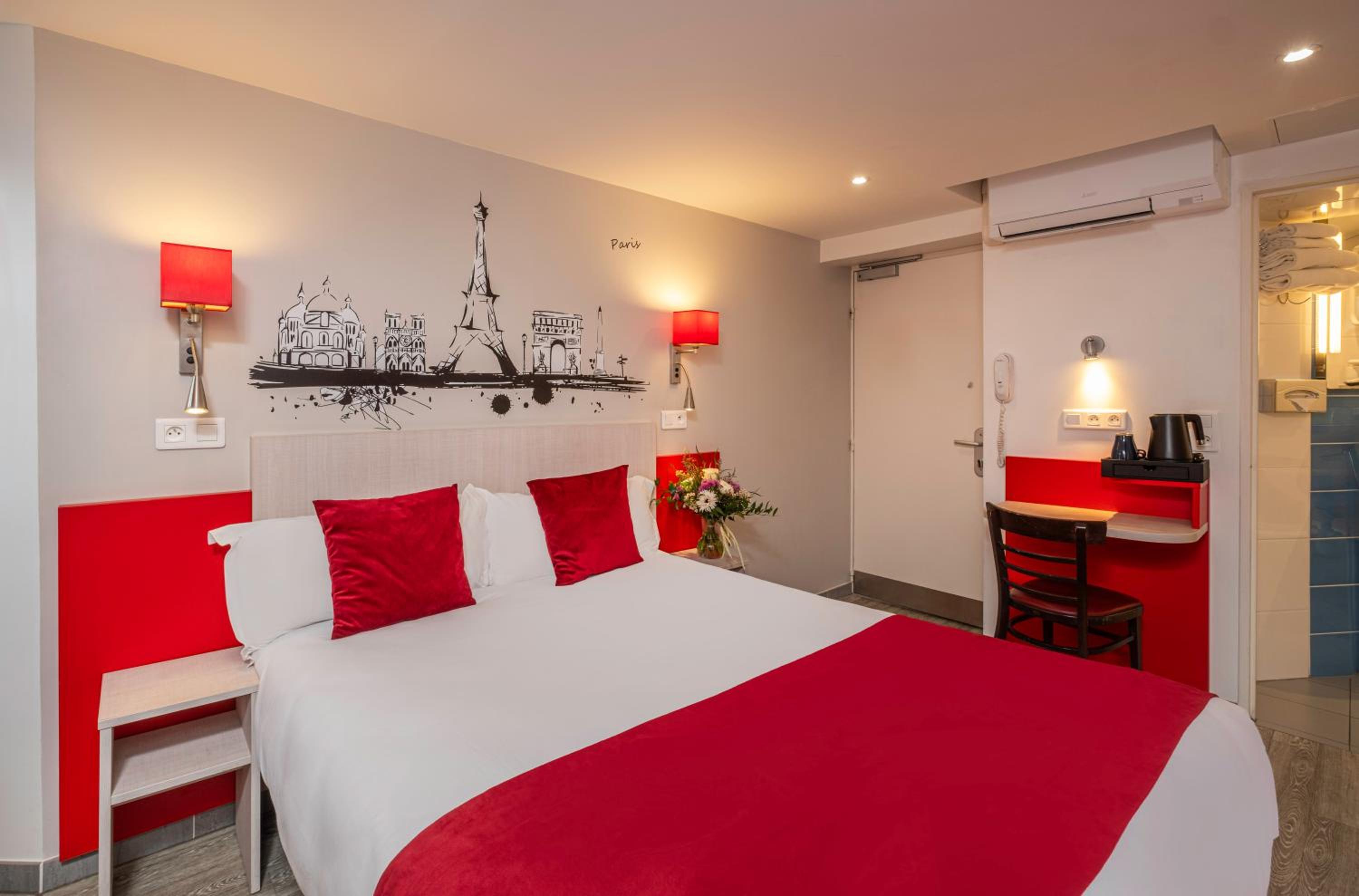 Double Room thumbnail 5
