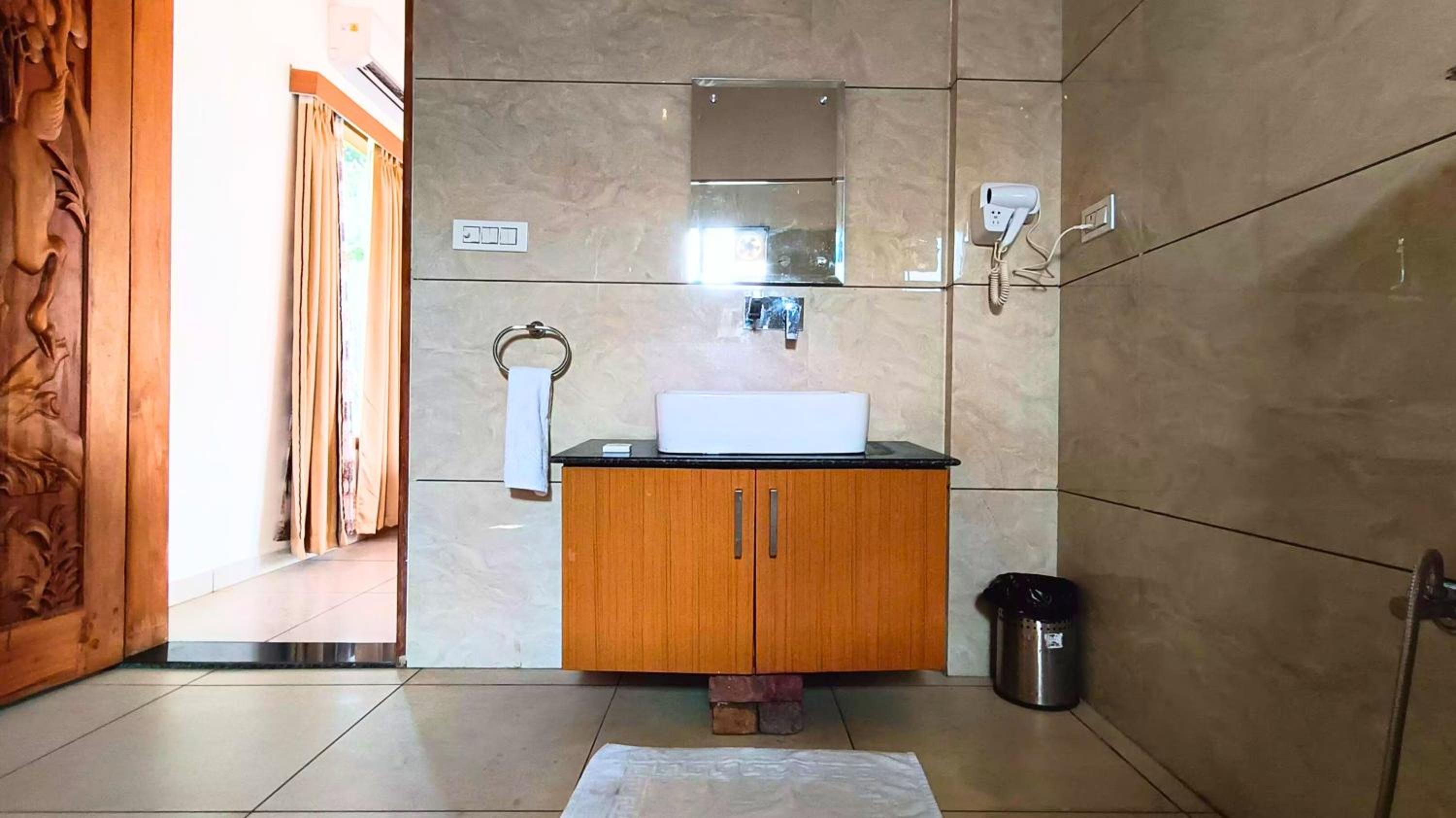 Jacuzzi Villa - Photo 5