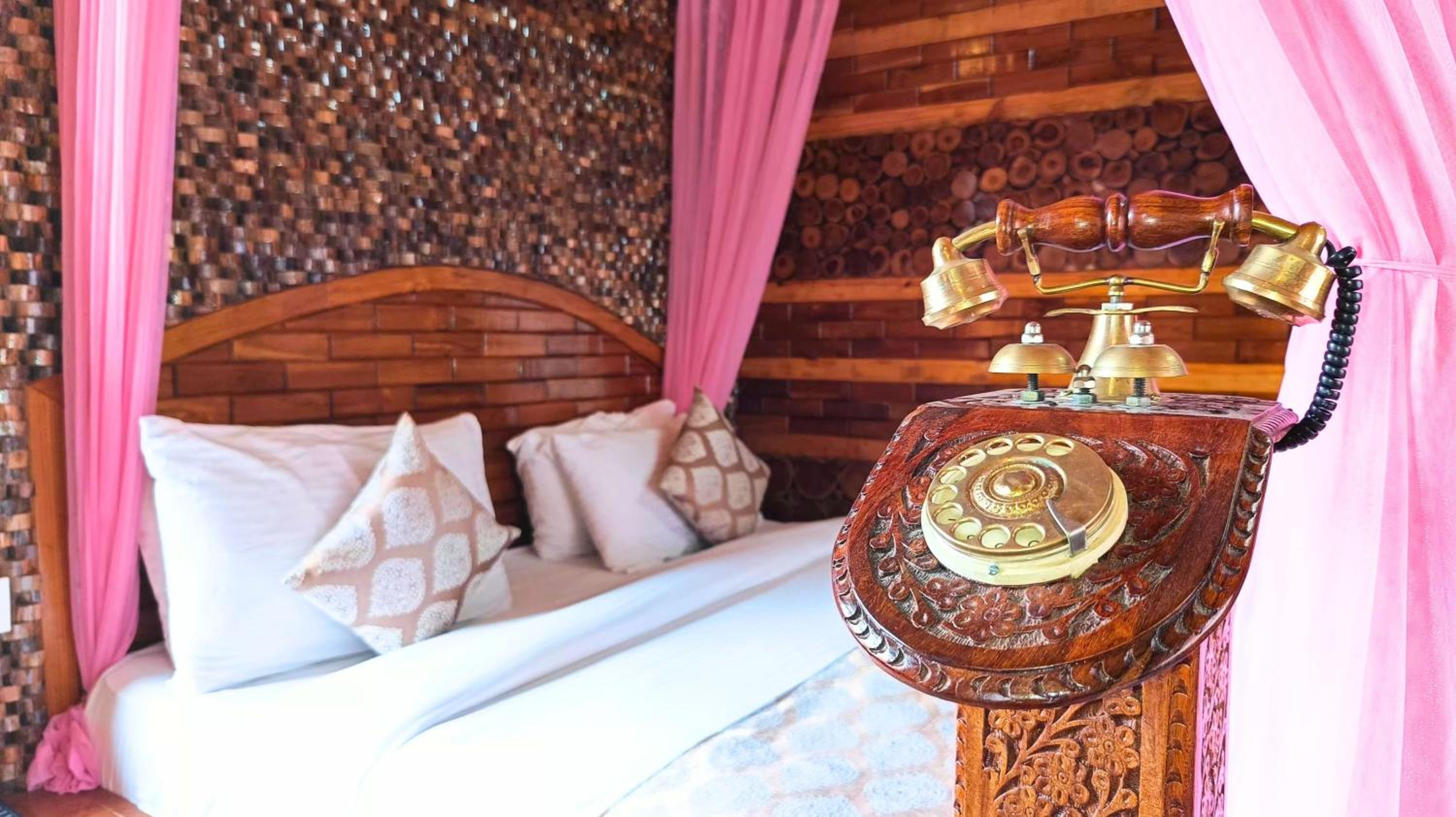 Luxury Pool View room - Photo 3