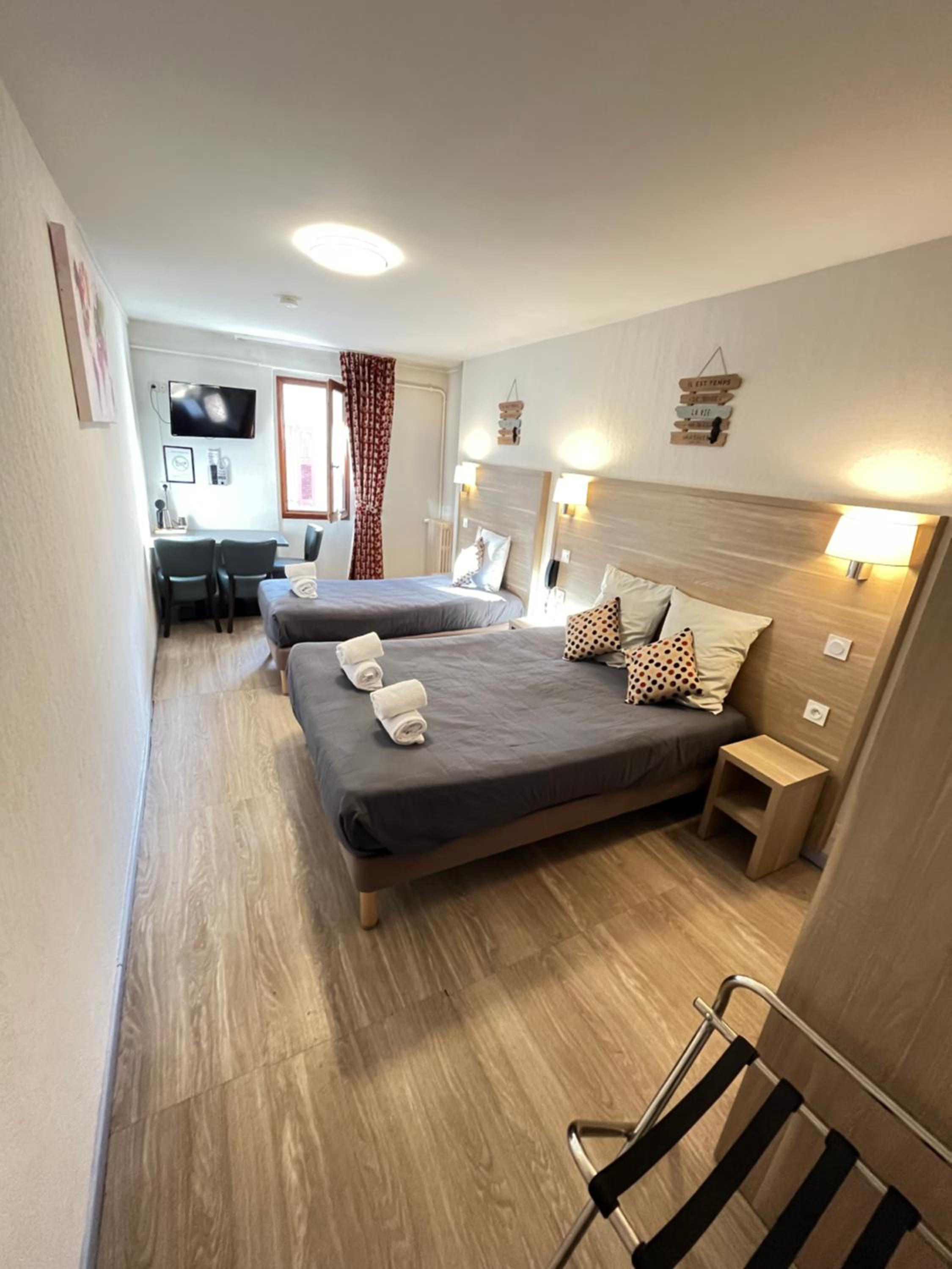 Standard Triple Room - Photo 3