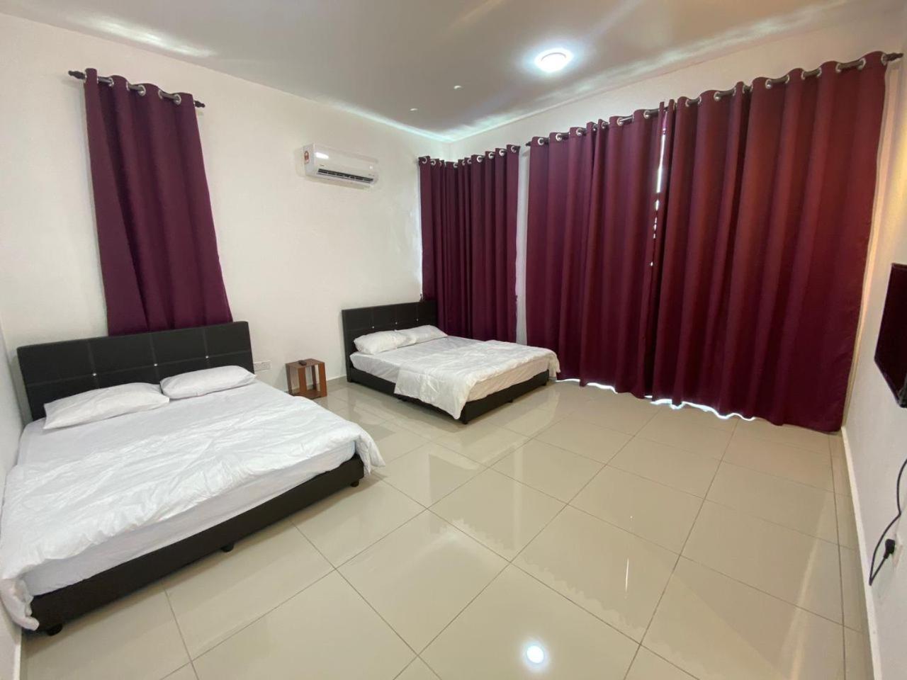 Family Room - Photo 1