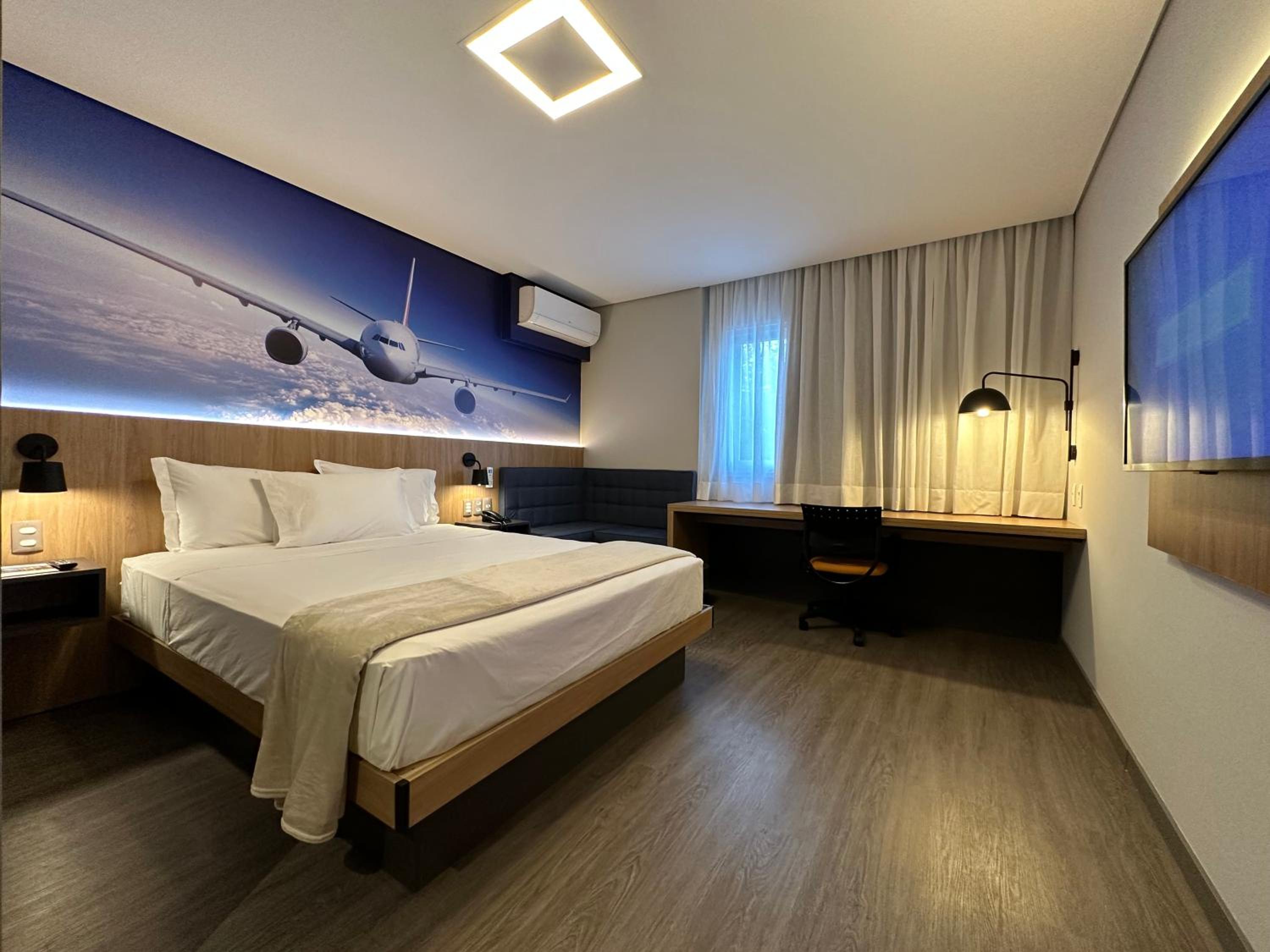 Large Double Room - Photo 3