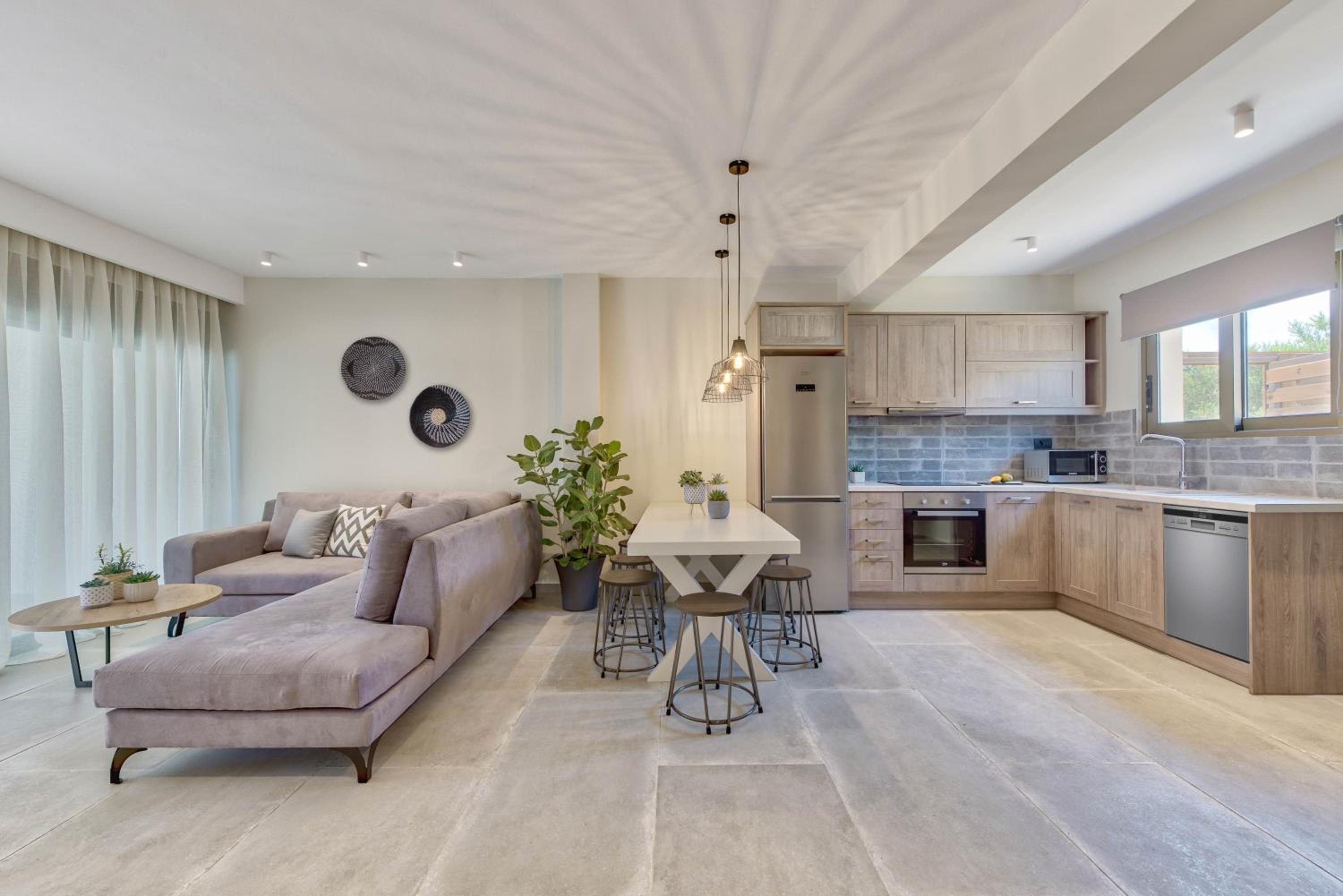 Three-Bedroom Villa photo 2