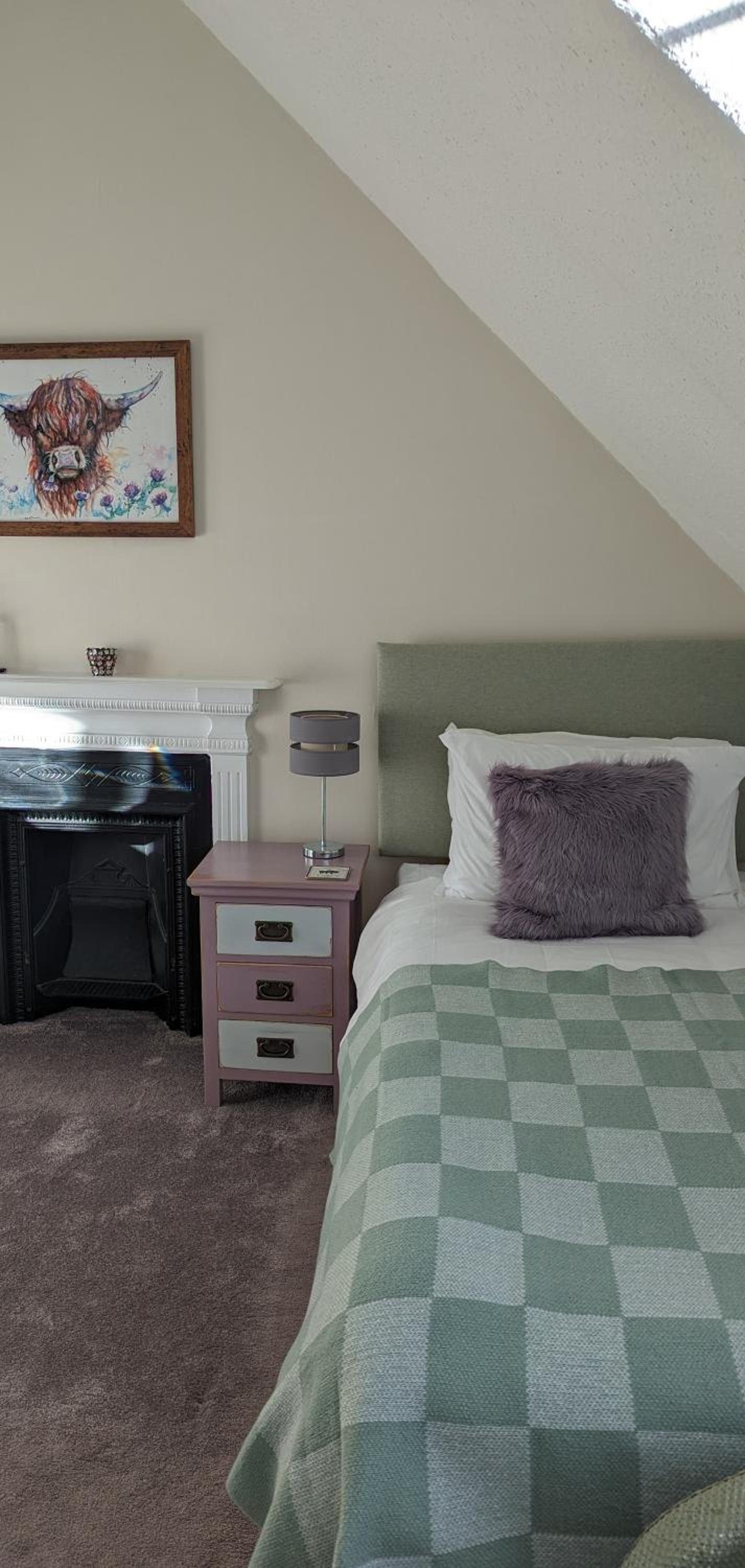 Twin Room with Private Bathroom - Photo 2