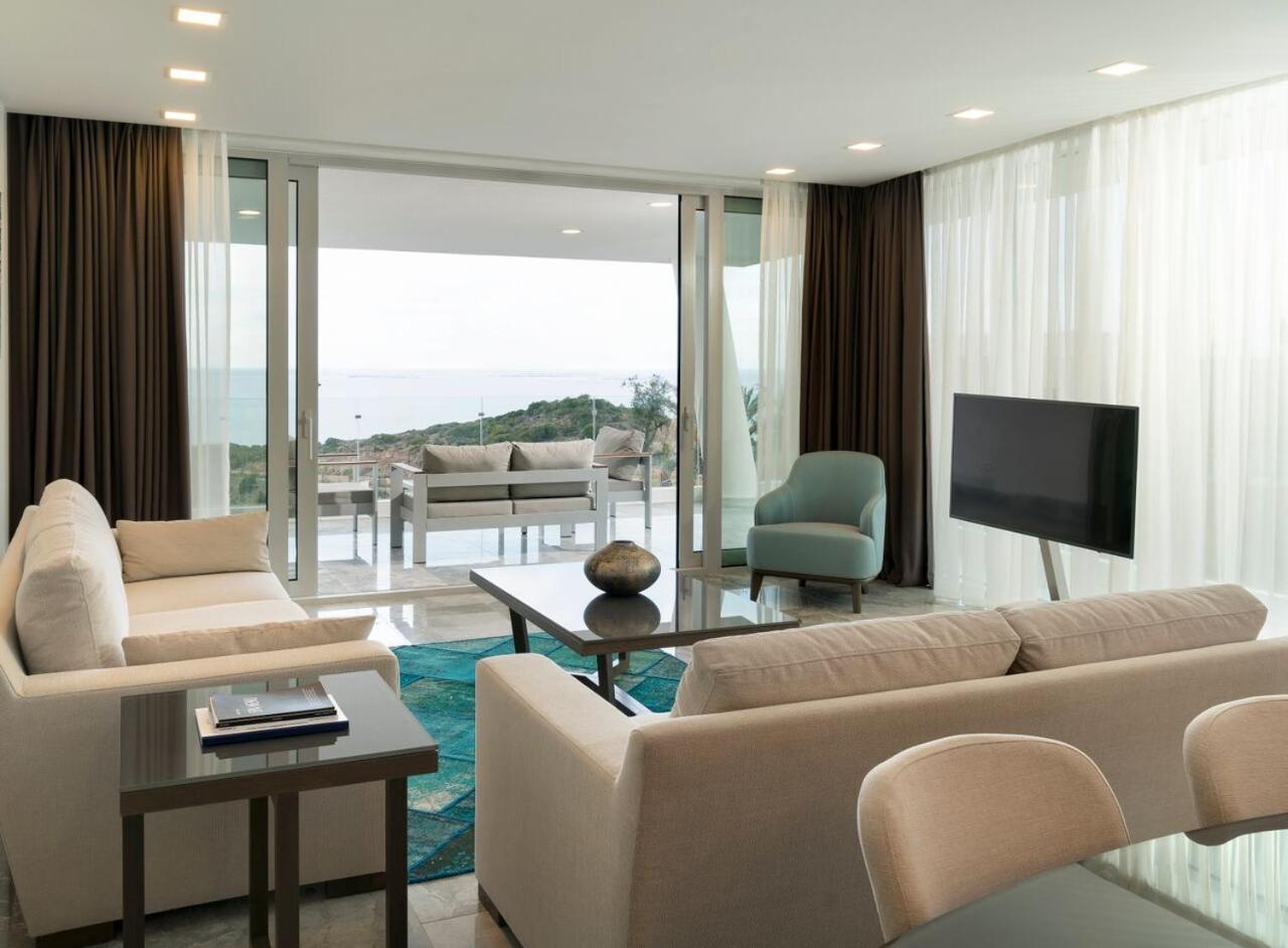 Family Terrace Residence with Sea View thumbnail 5