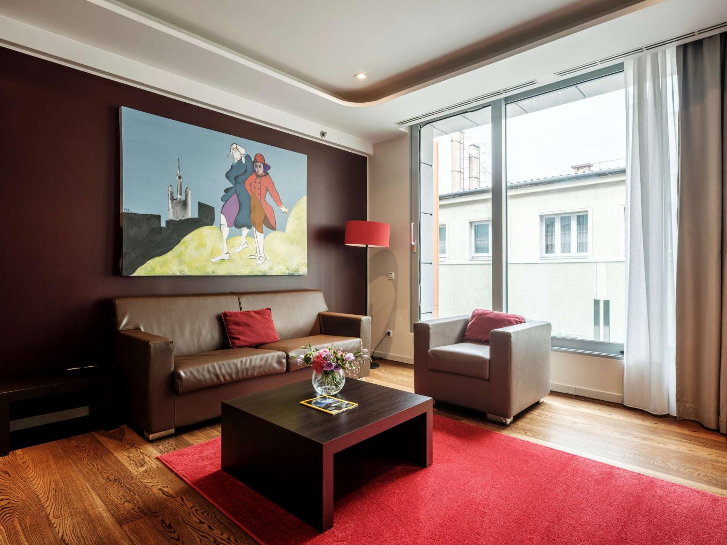 1 Bedroom Apartment with Extra Bed (2 Adults + 1 Child)