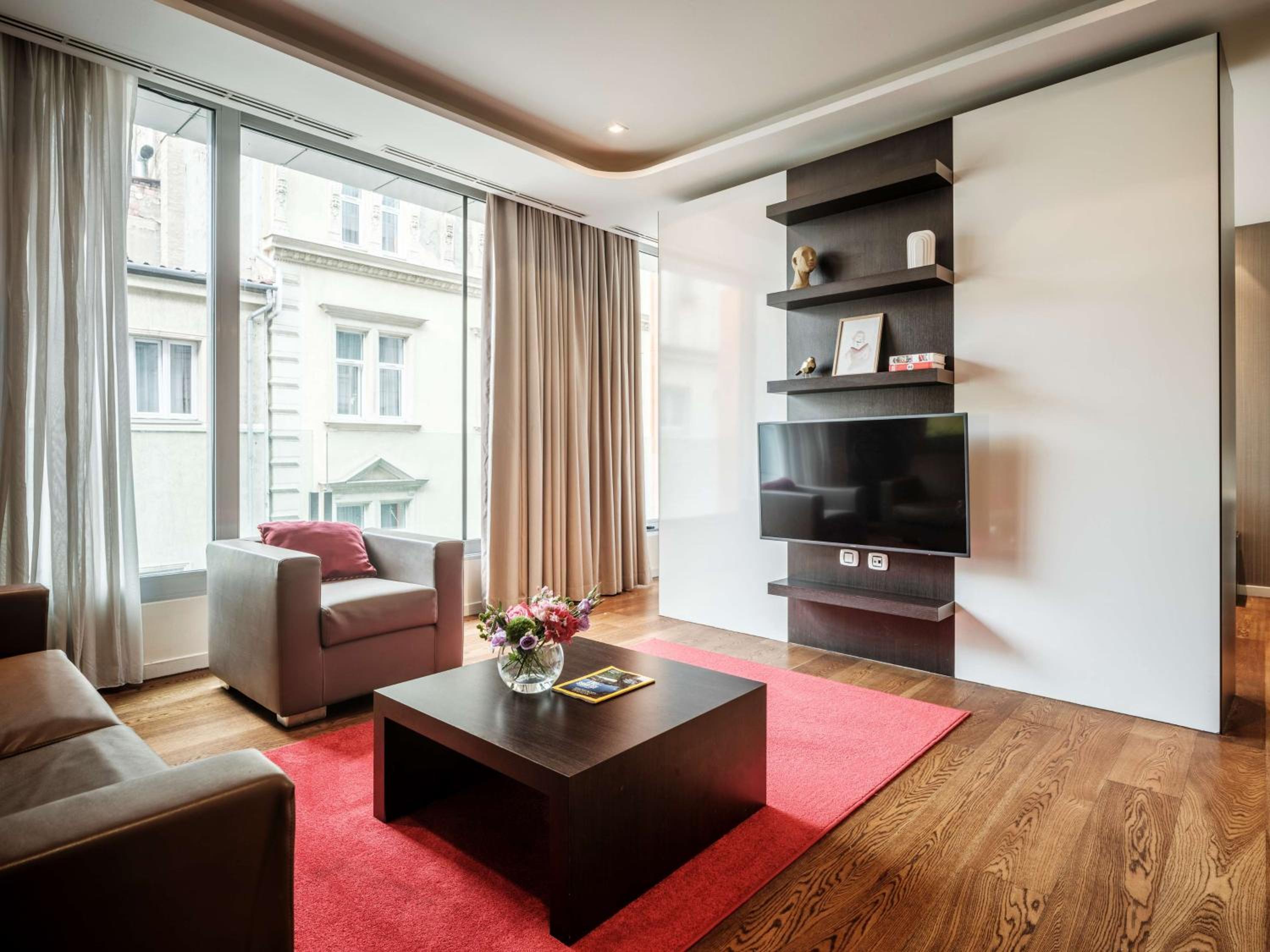 1 Bedroom Apartment with Extra Bed (2 Adults + 1 Child) thumbnail 5