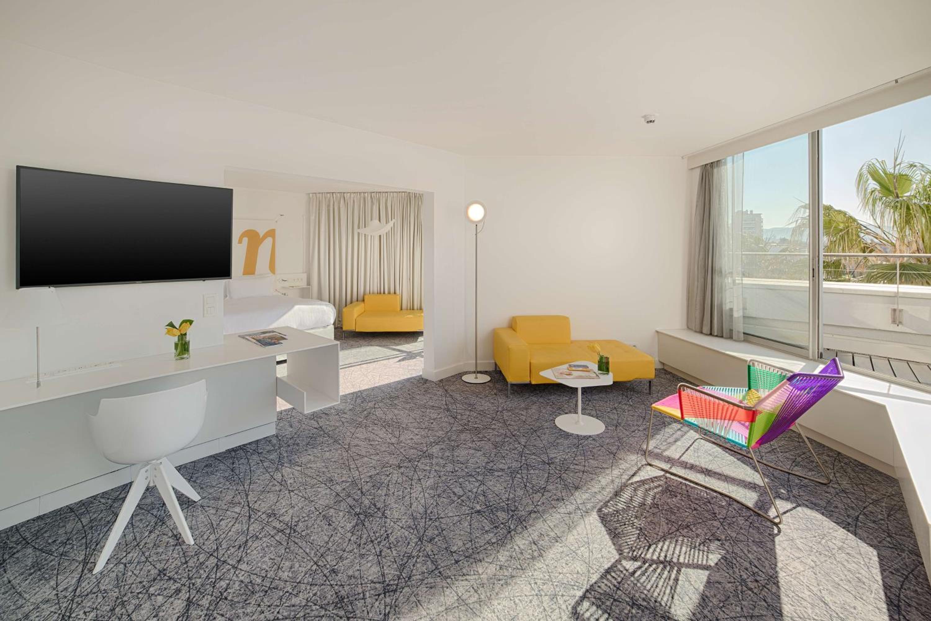 nhow Sea View Suite with Terrace - Photo 1