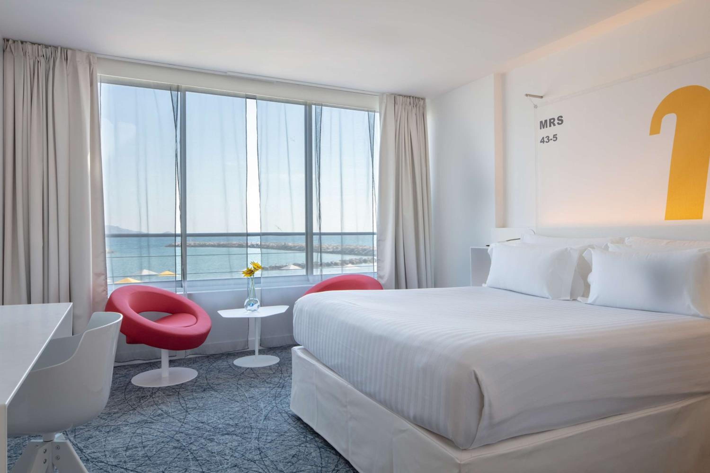 Nhow Sea View Room - Photo 4