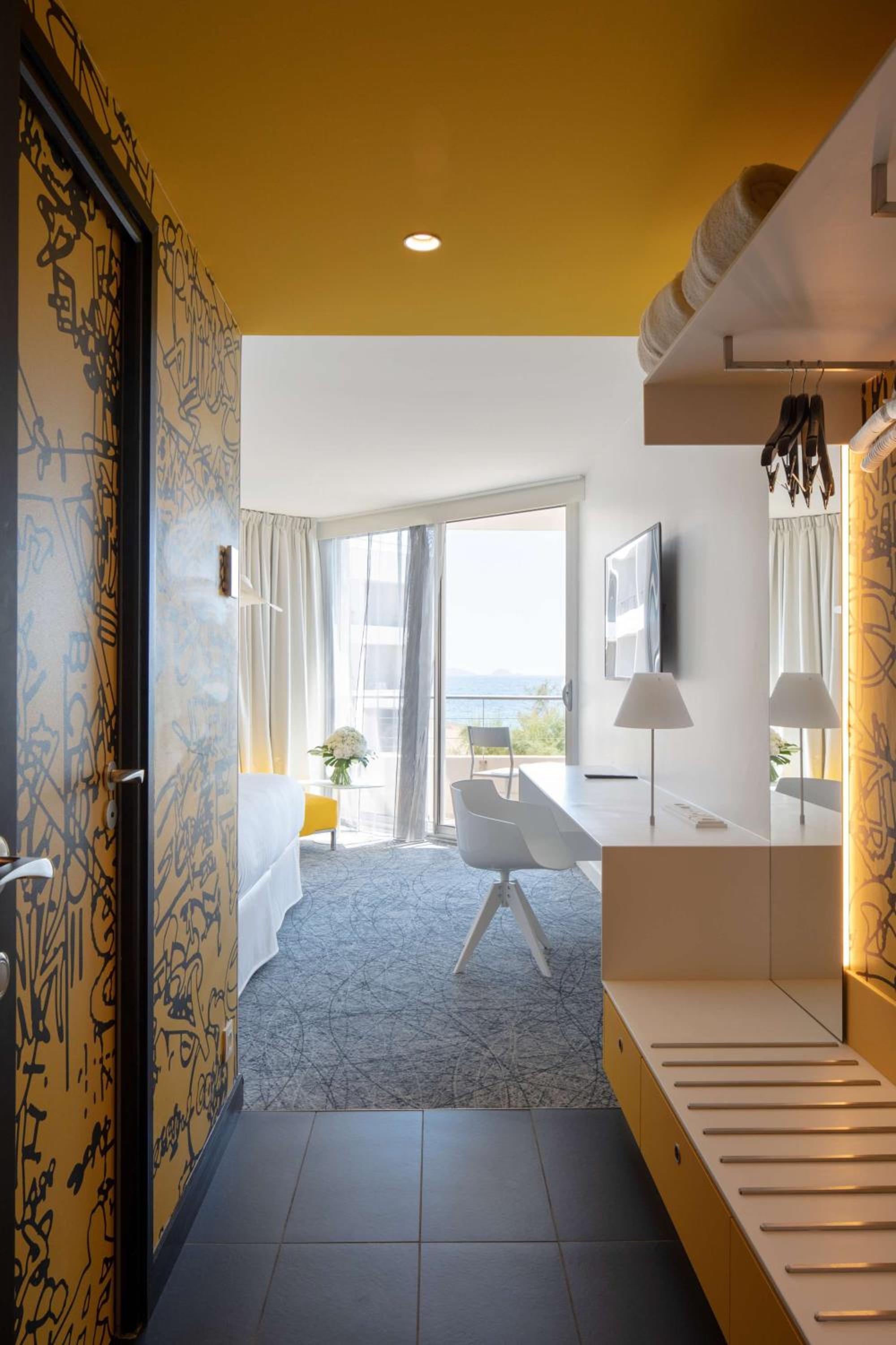 Nhow Sea View Premium Room - Photo 7