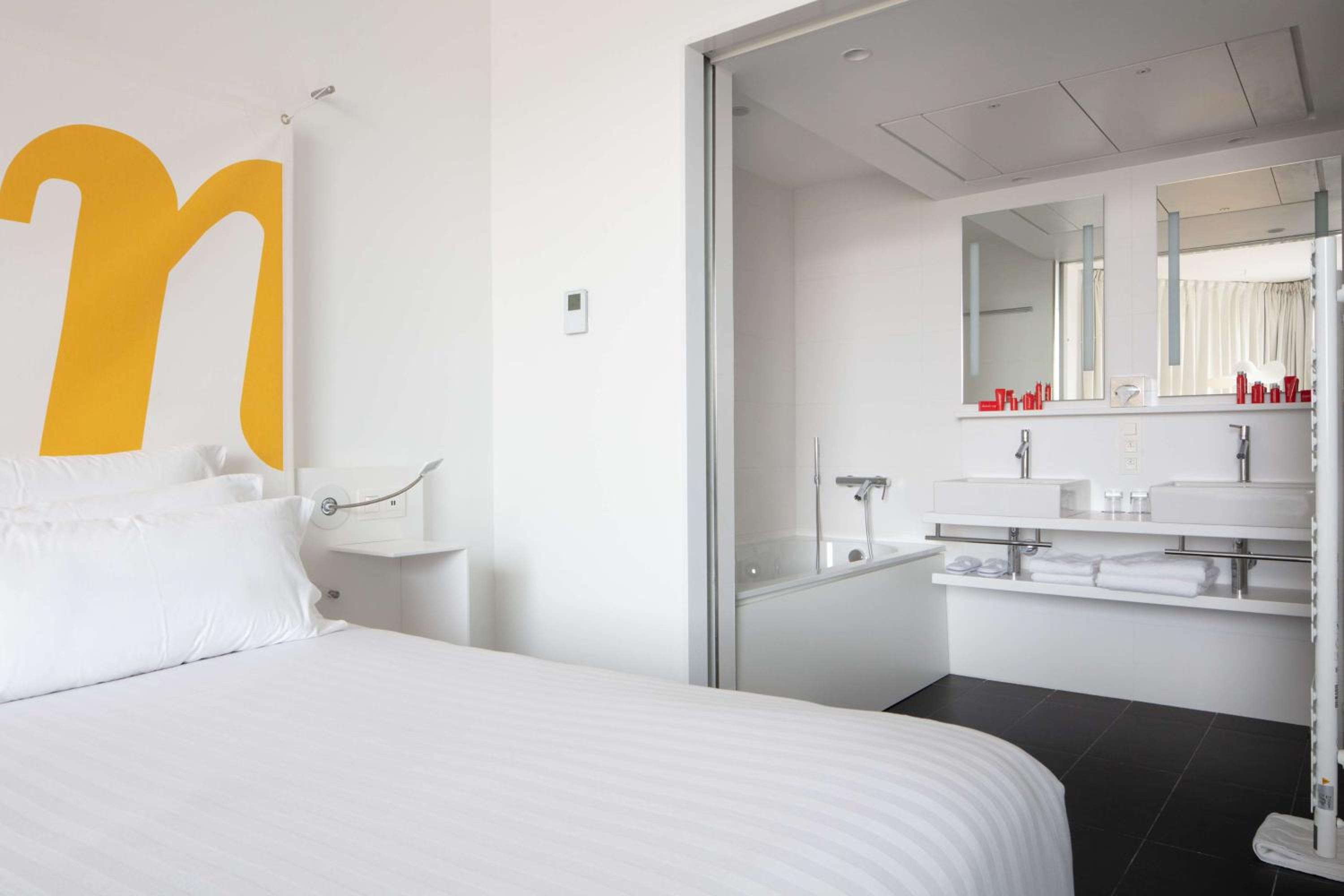 Nhow Sea View Room - Photo 9