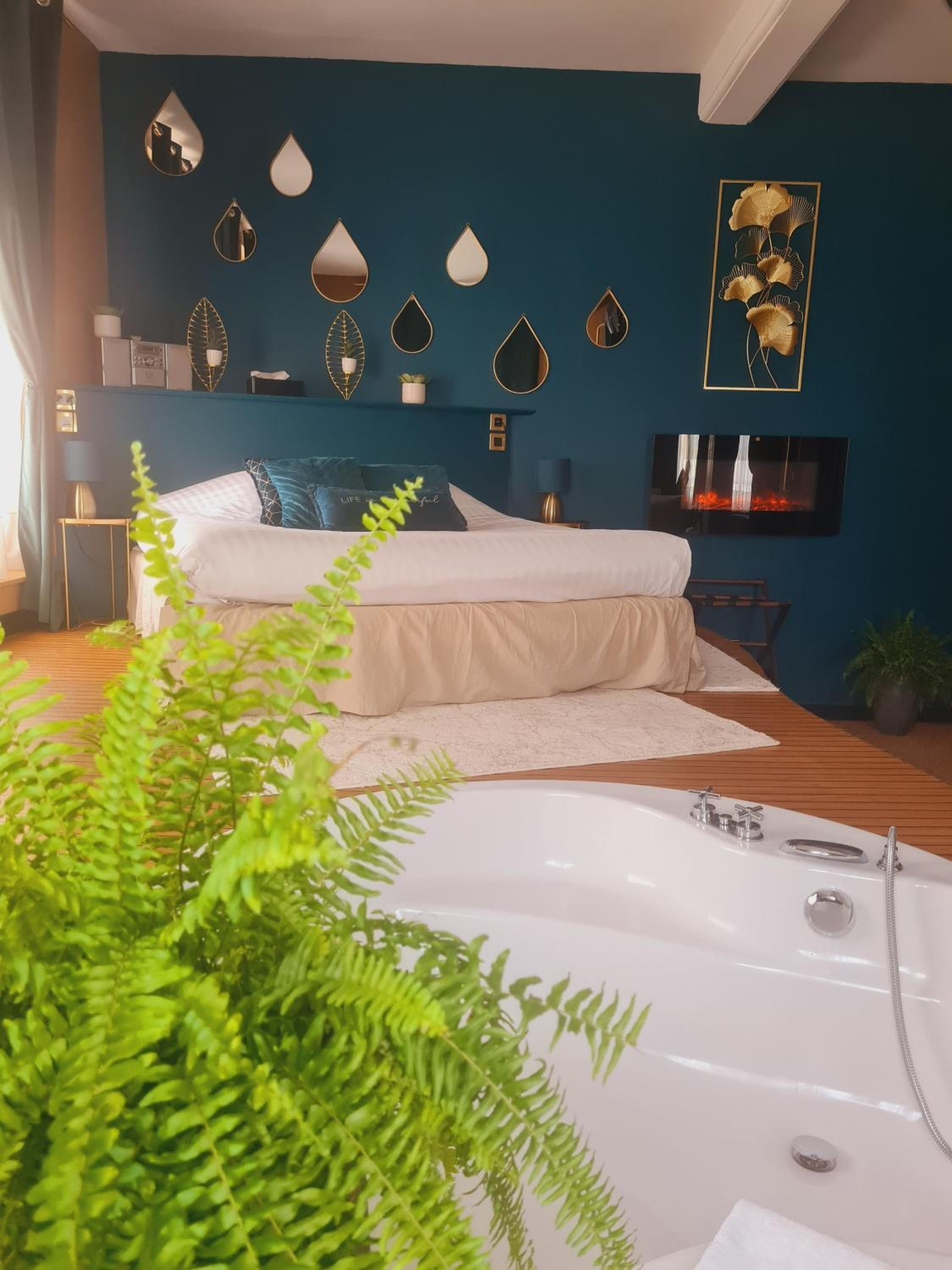 Deluxe Double Room with Bath