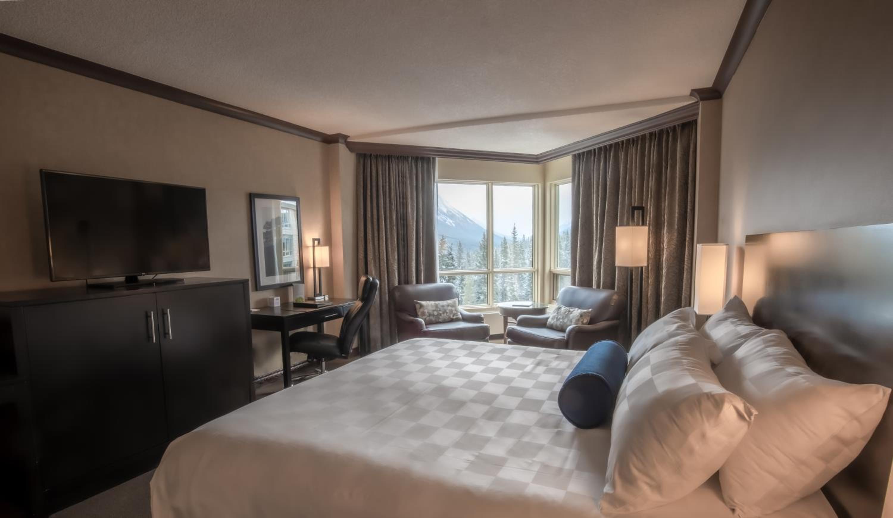 Luxury Peak View King Room