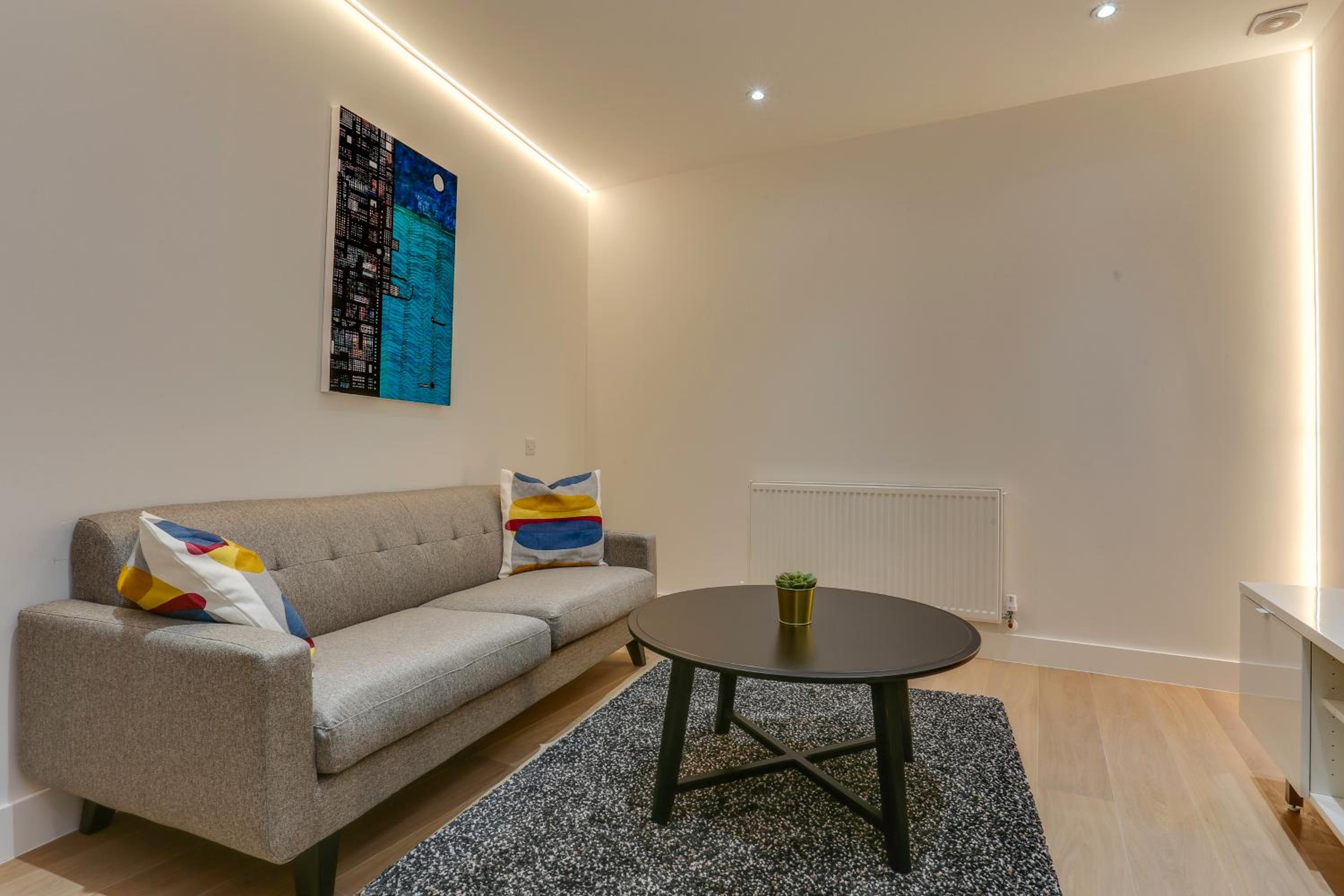 One-Bedroom House photo 2