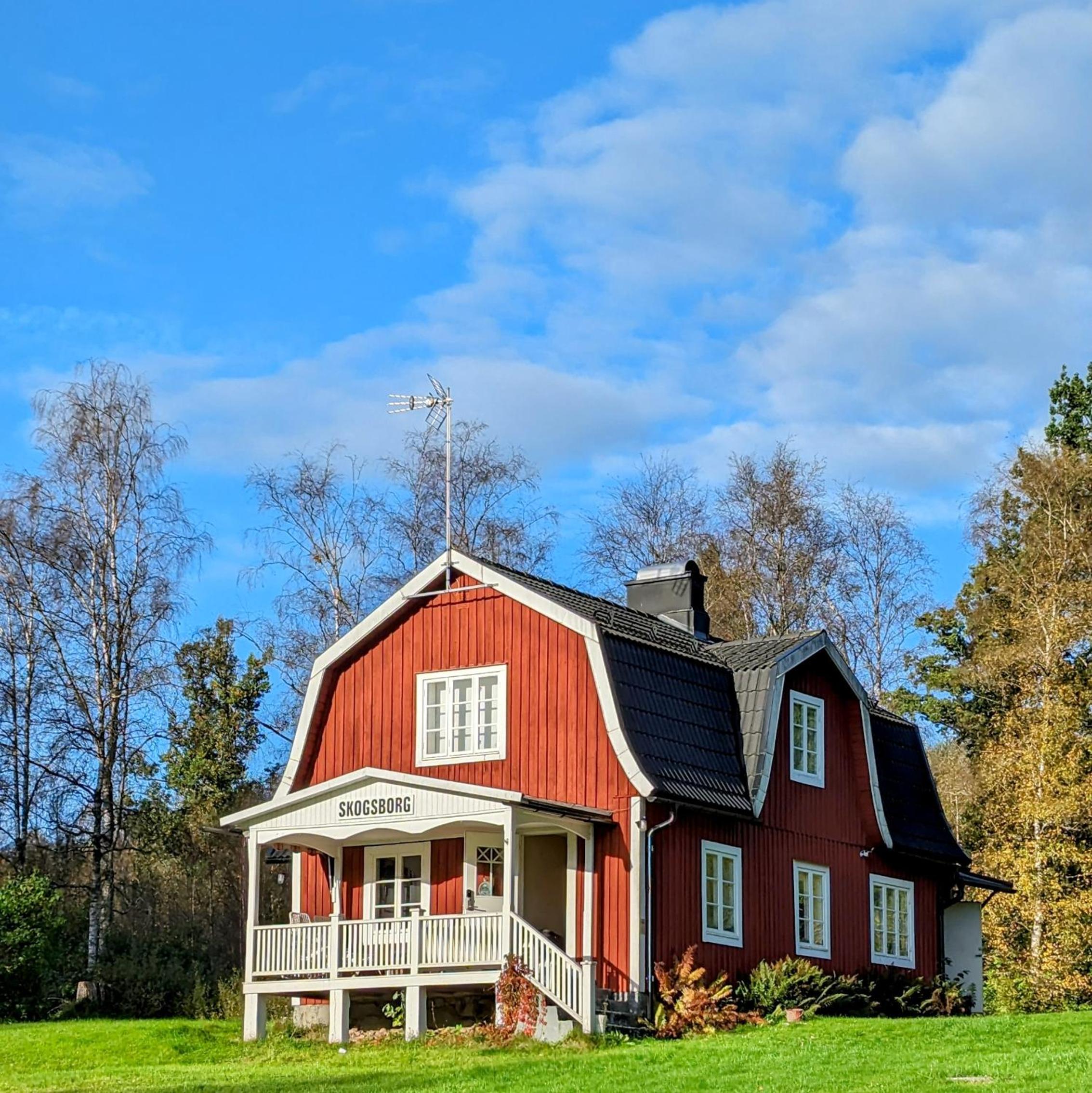 Three-Bedroom House photo 1