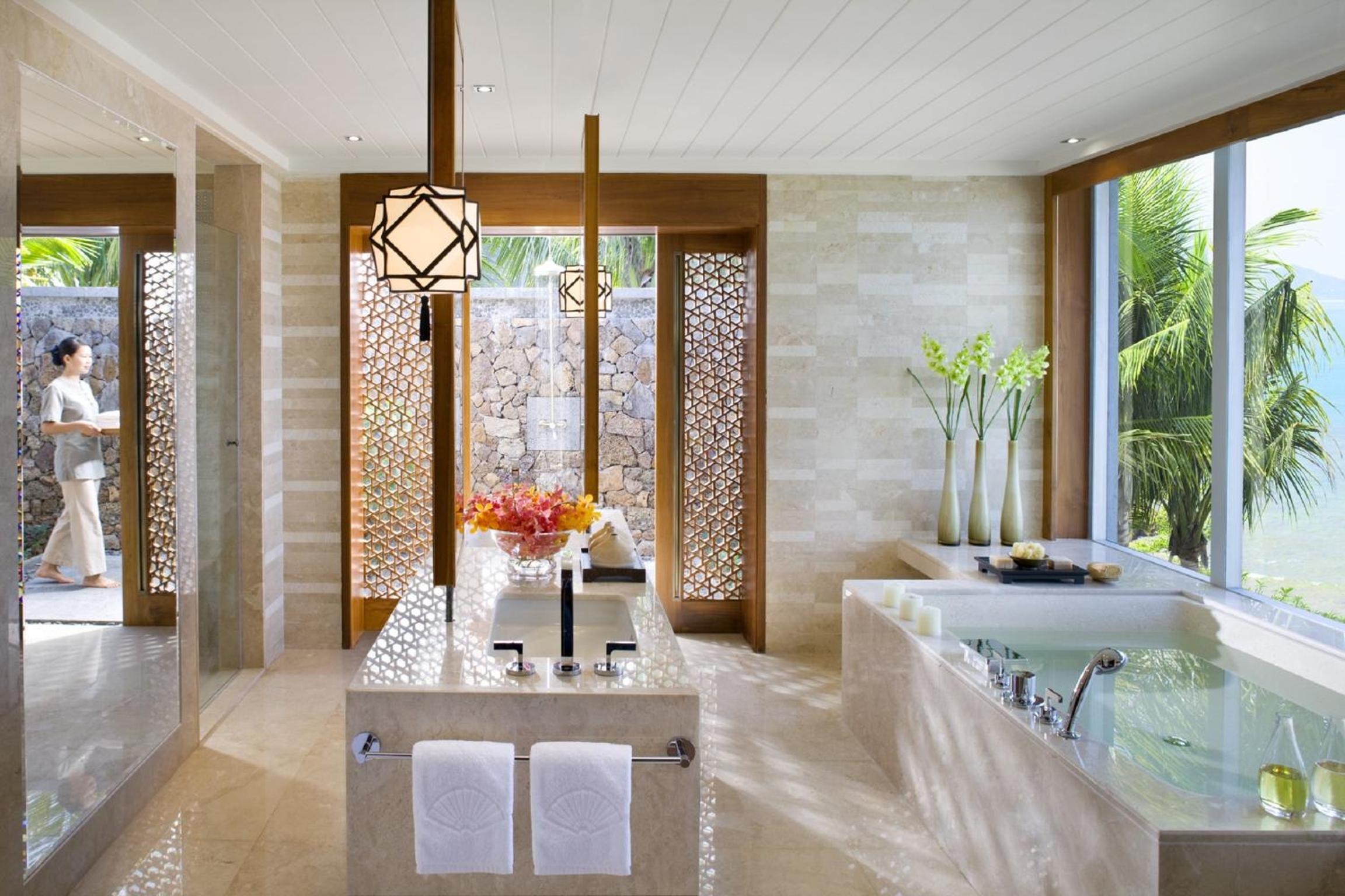South China Sea  villa( Limos pick-up service from Sanya Phenix Airport+ Daliy afternoon tea+  Welcome bottle of champagne+Daily laundry service for up to 5 pieces+ butler service Late check-out until 2pm subject to availability Special welcome amenity)  - Photo 12