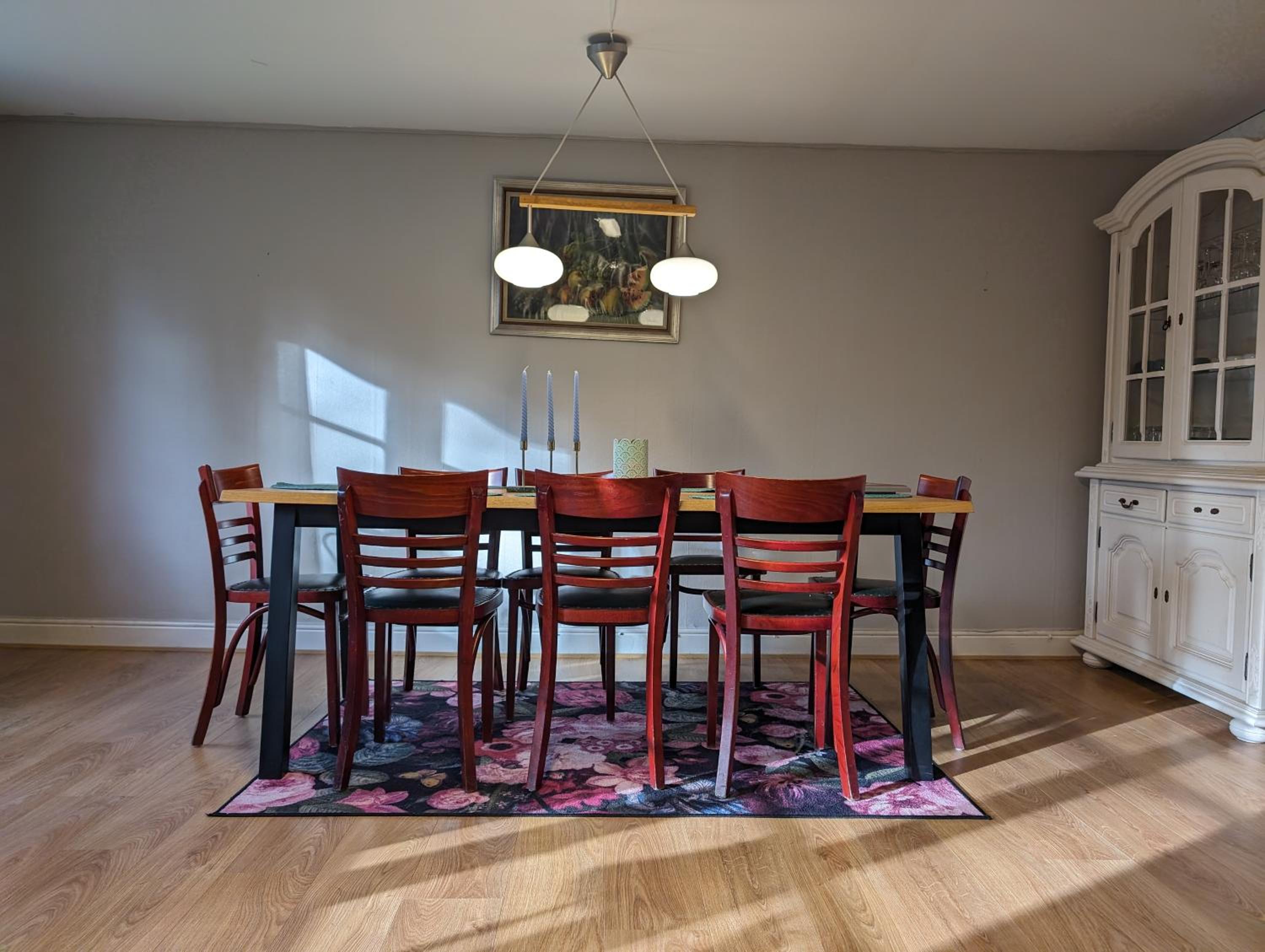 Three-Bedroom House photo 2