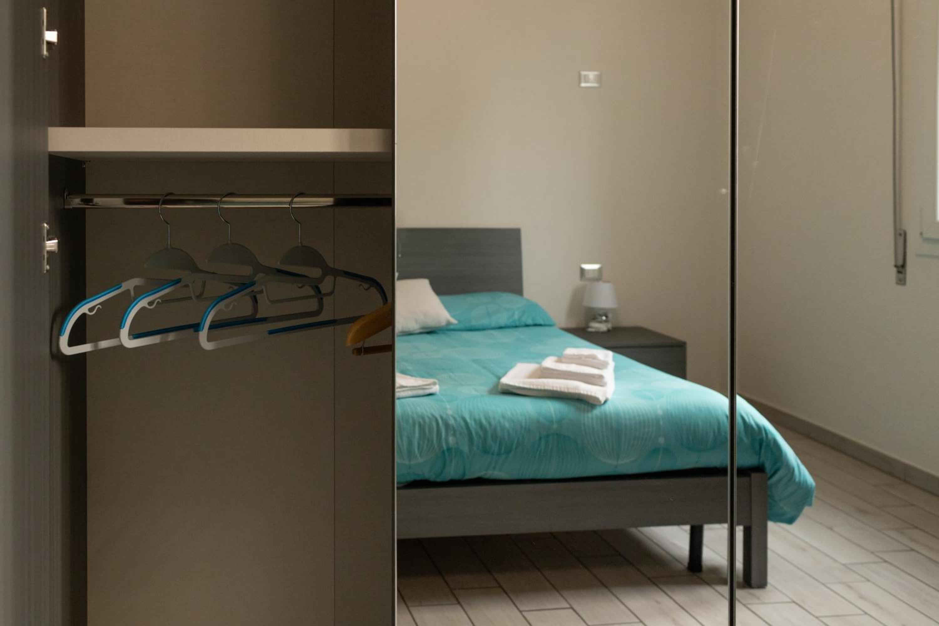 Two-Bedroom Apartment - Photo 21