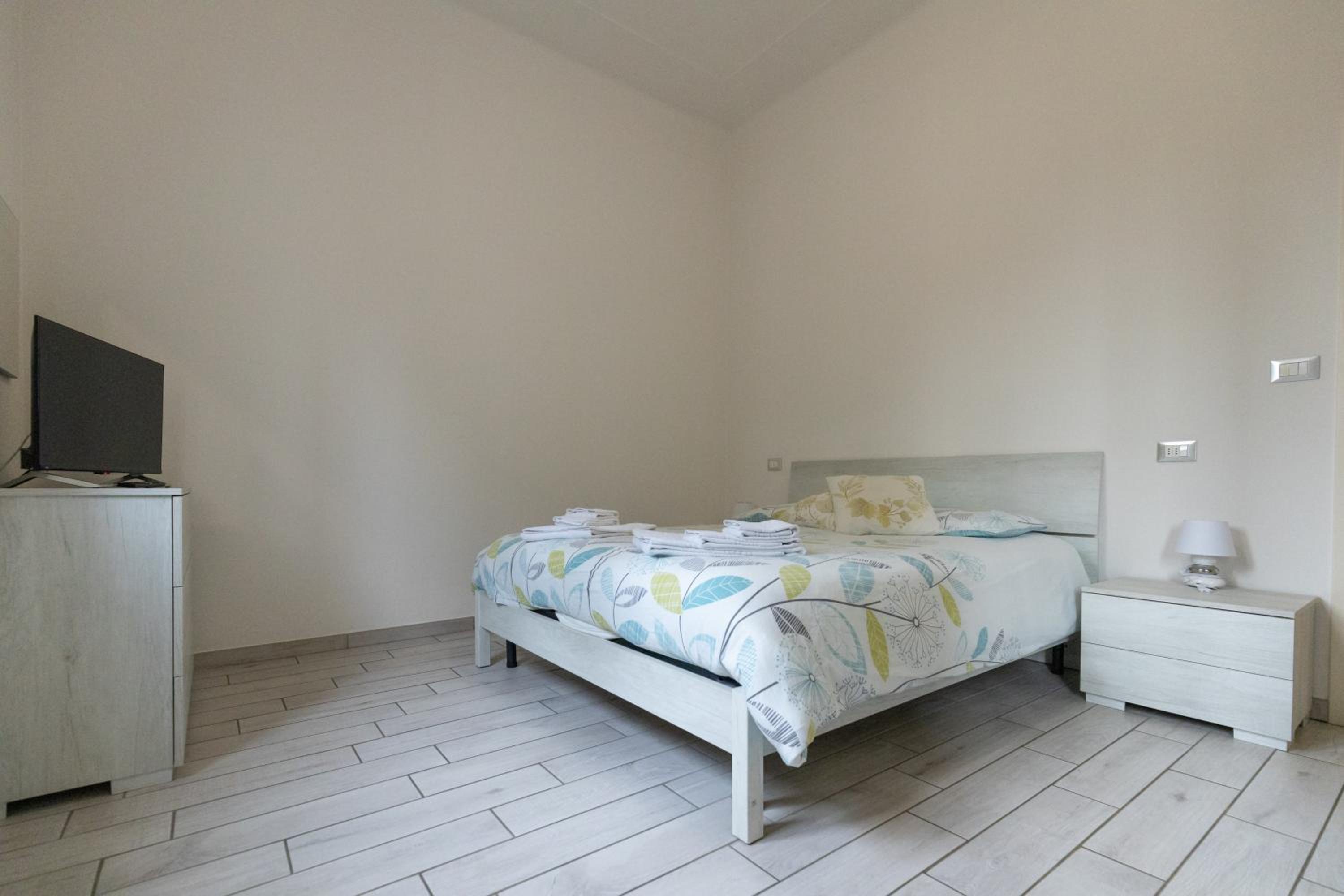 Two-Bedroom Apartment - Photo 10