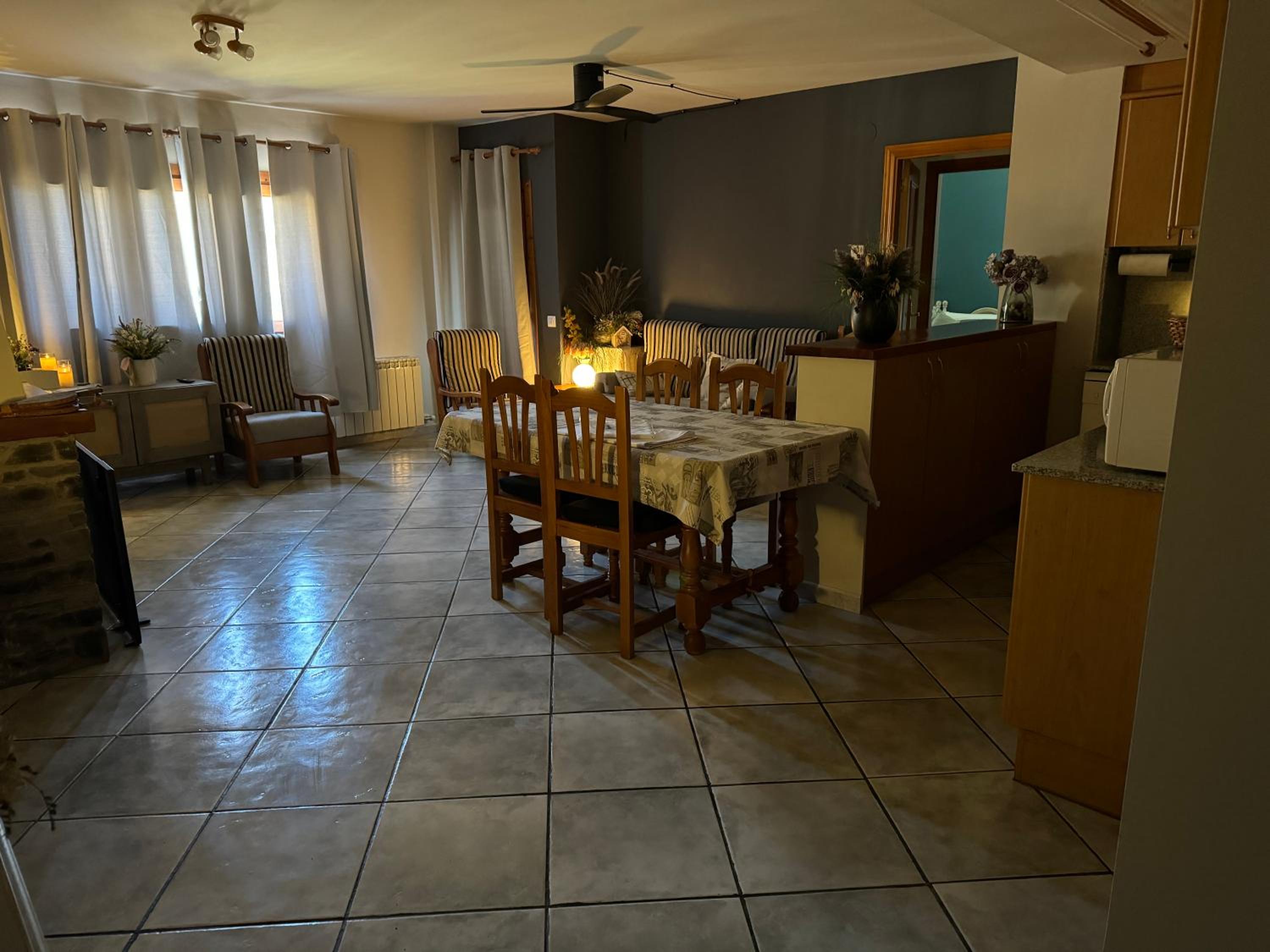 Two-Bedroom Apartment - Photo 20