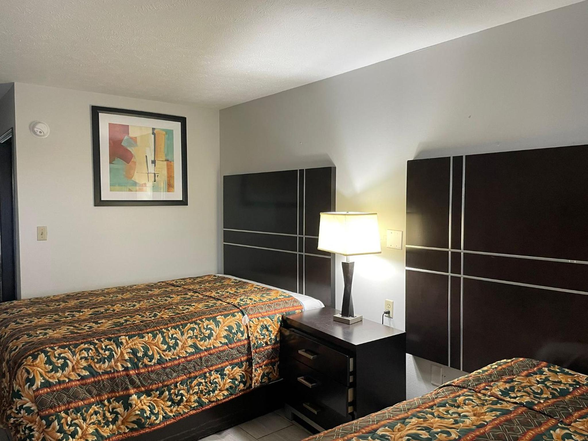 Double Room with Two Double Beds - Non-Smoking - Photo 1